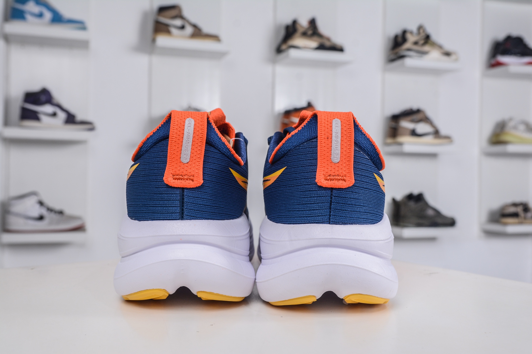 190 Asics GEL-Nimbus 28 亚瑟士缓震跑鞋 1011C752-010