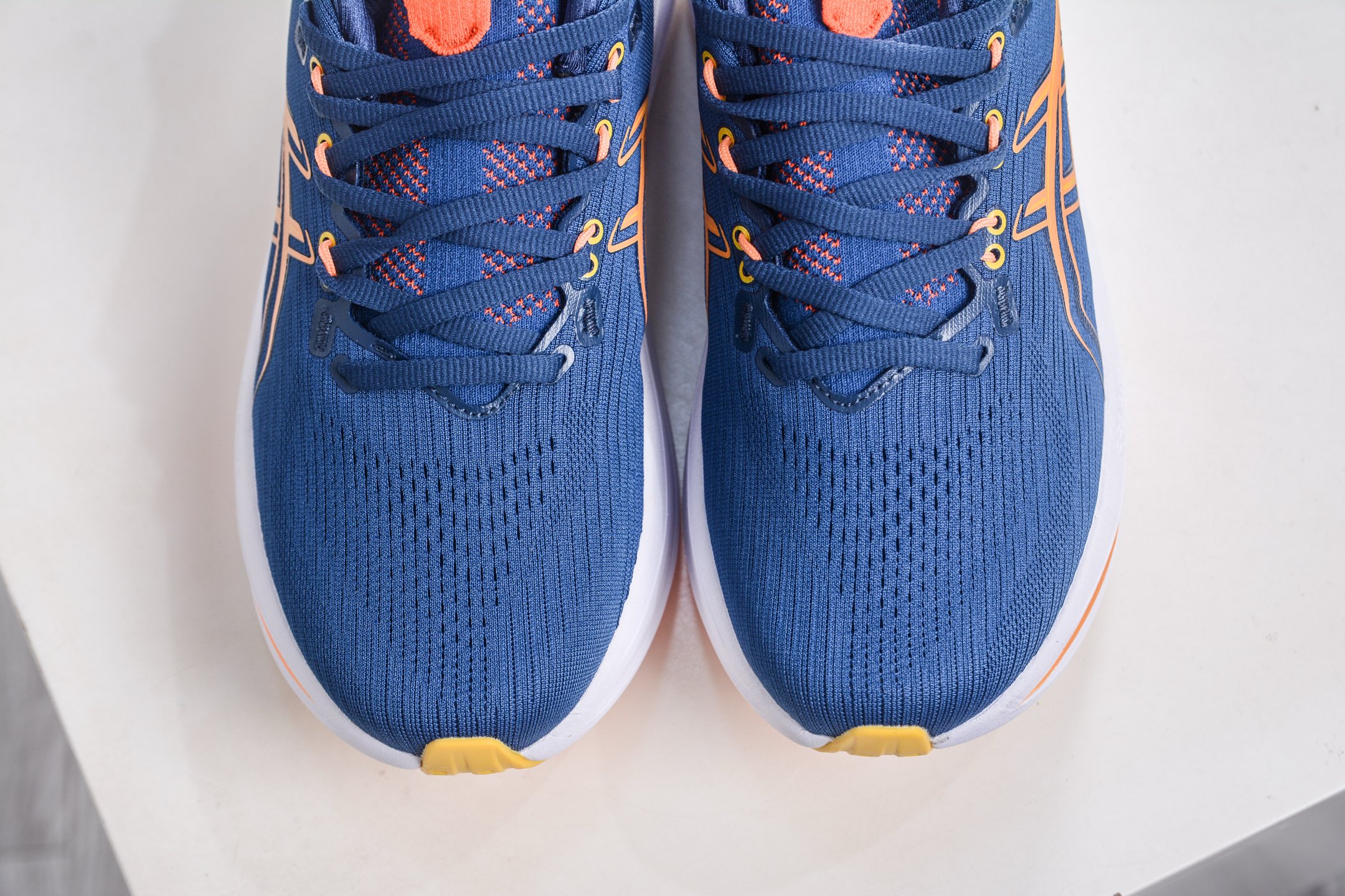 190 Asics GEL-Nimbus 28 亚瑟士缓震跑鞋 1011C752-010