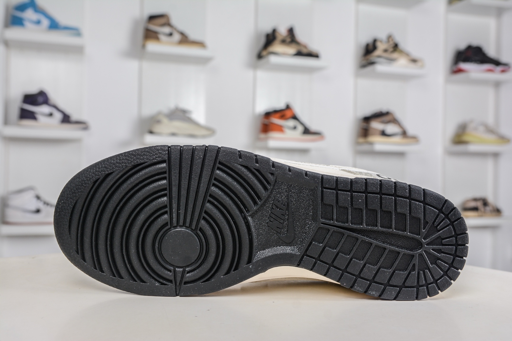 270 Nike SB Dunk Low x GUCCI 古驰联名-米黑牛仔布 JP1628-077