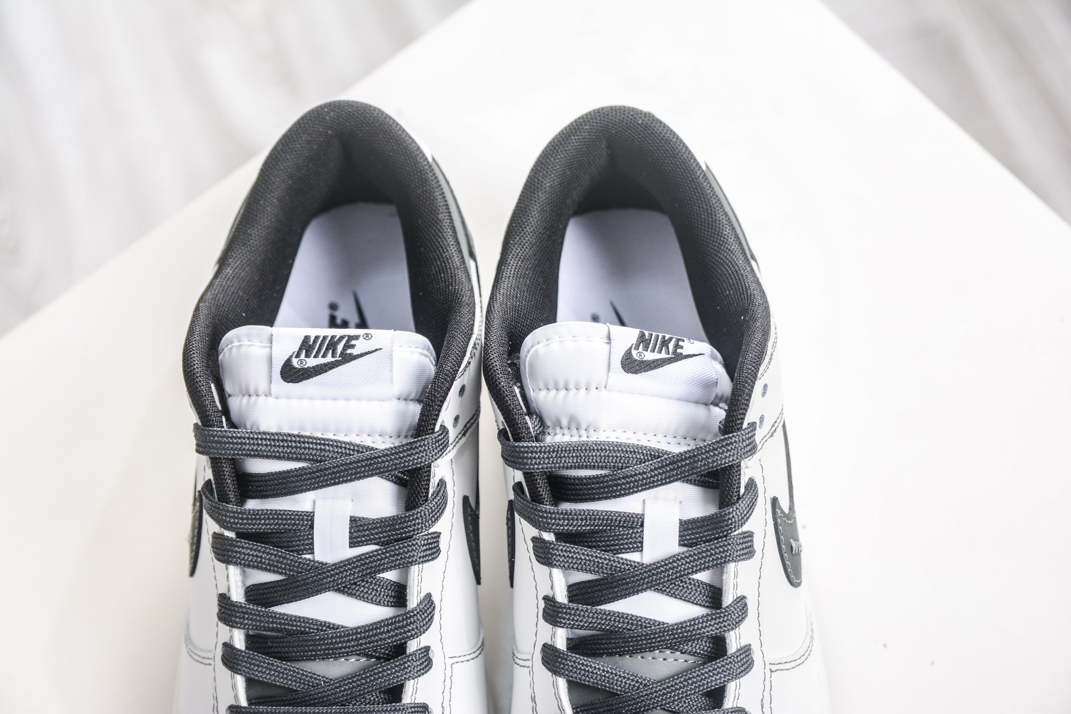 270 Nike Dunk Low 神佑 纯白底色如初雪铺展 WB0414-026