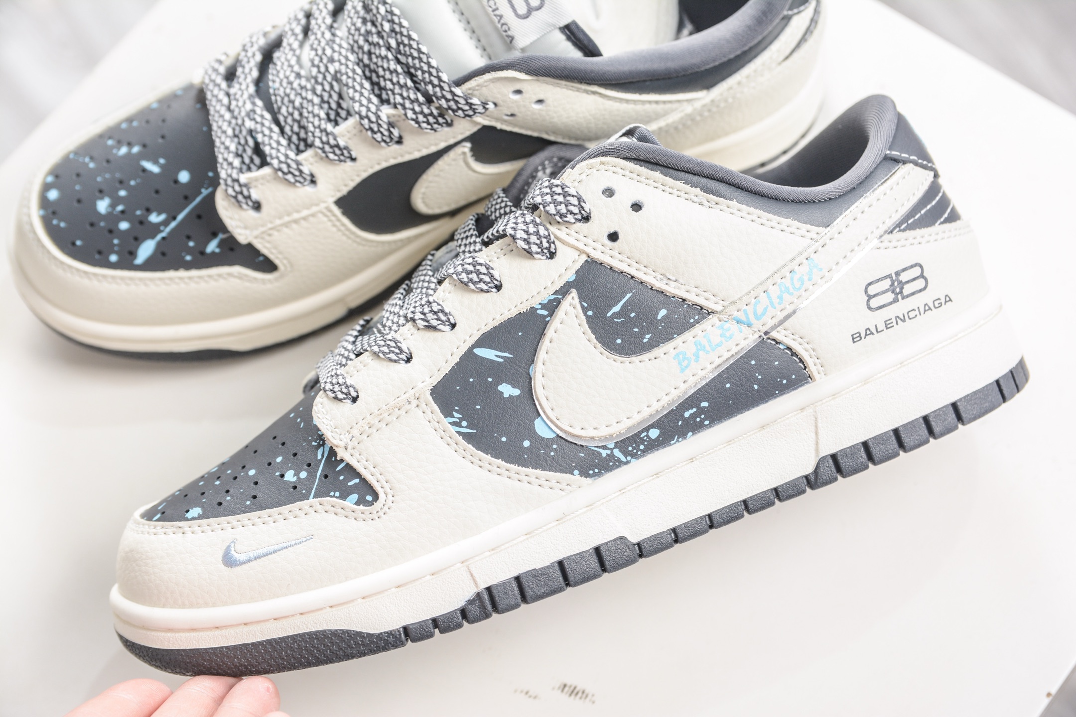 270 Nike SB Dunk Low x Balenciaga 巴黎世家联名-米灰蓝 DD1988-007