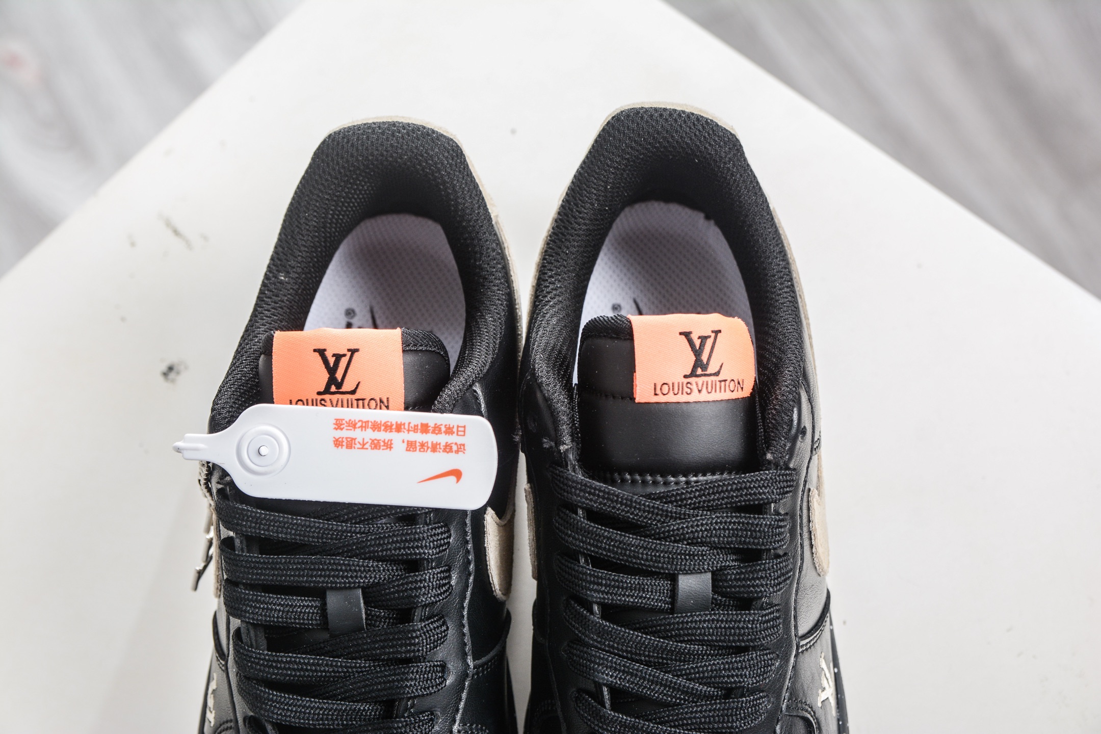 260 Nike Air Force 1 Low 07 x Louis VuittLV联名-墨黑星点 NH0601-586