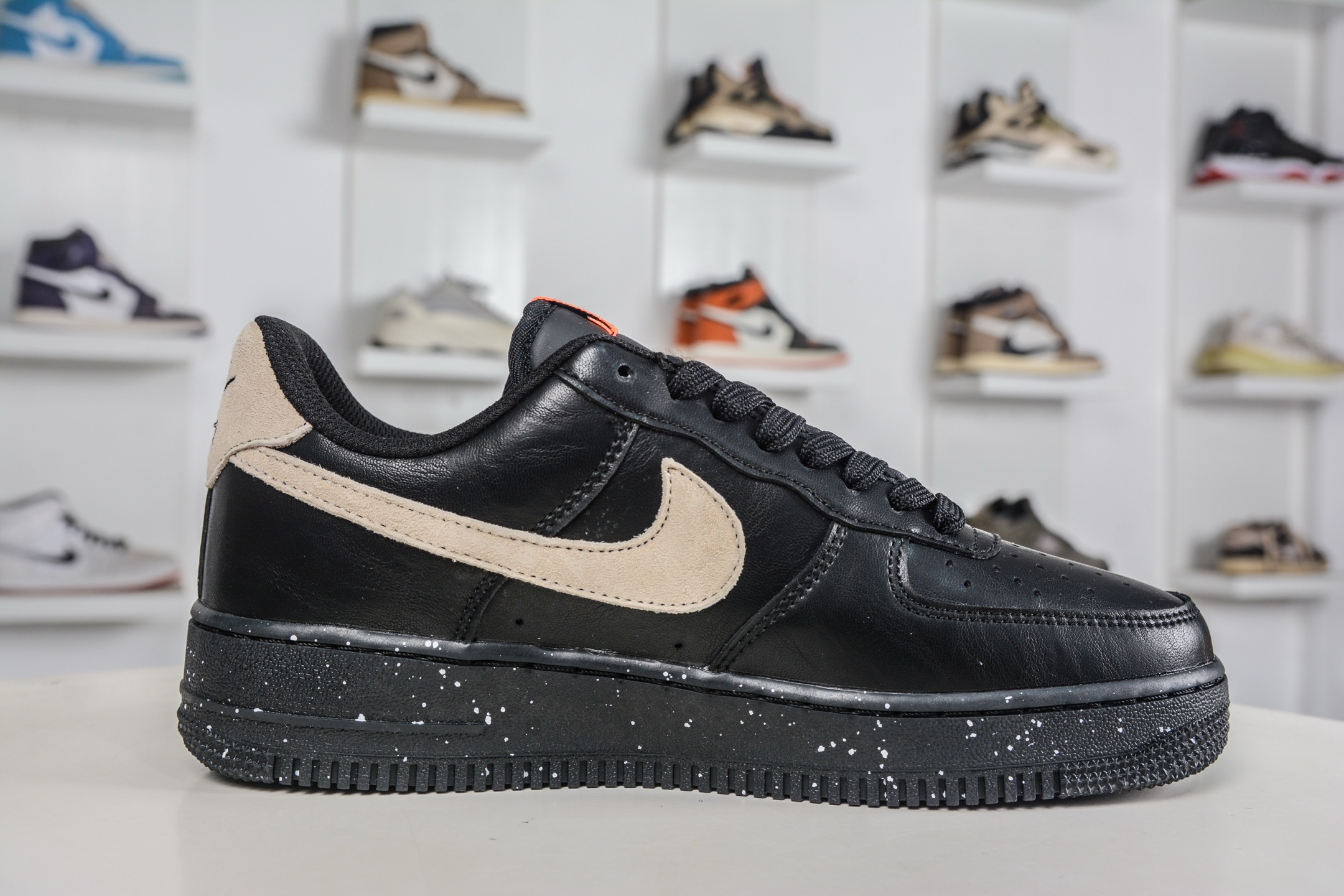 260 Nike Air Force 1 Low 07 x Louis VuittLV联名-墨黑星点 NH0601-586