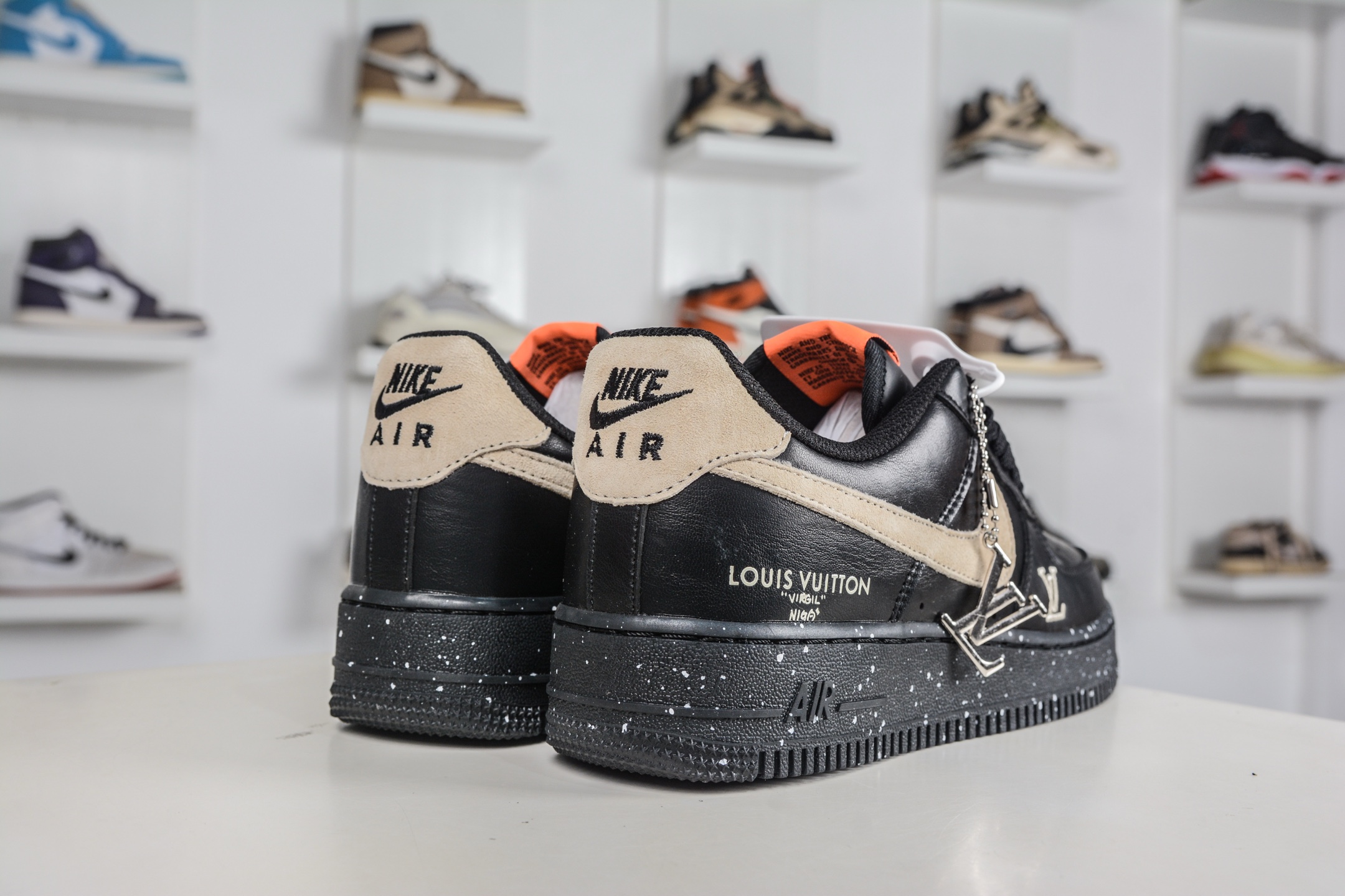 260 Nike Air Force 1 Low 07 x Louis VuittLV联名-墨黑星点 NH0601-586