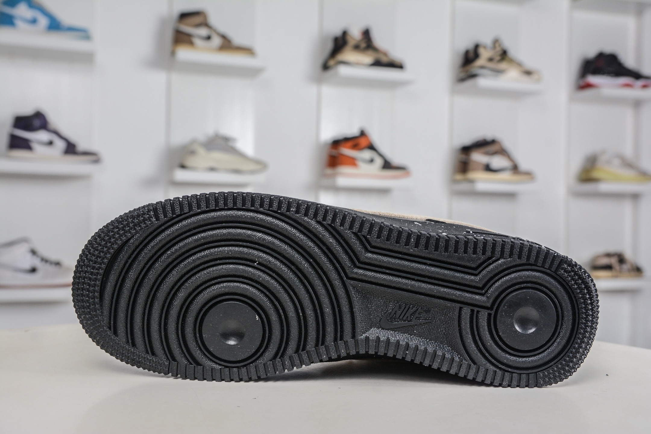 260 Nike Air Force 1 Low 07 x Louis VuittLV联名-墨黑星点 NH0601-586