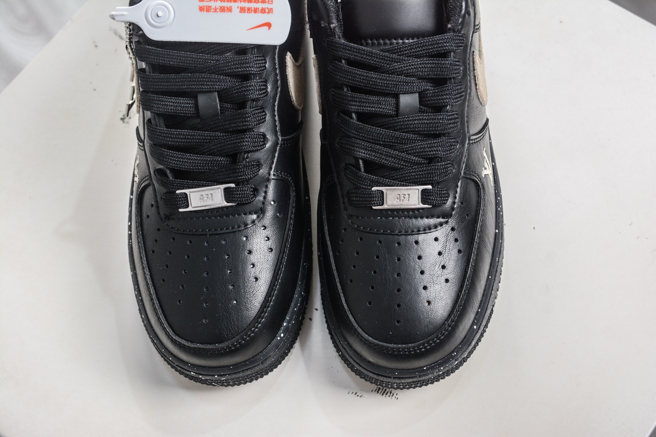 260 Nike Air Force 1 Low 07 x Louis VuittLV联名-墨黑星点 NH0601-586