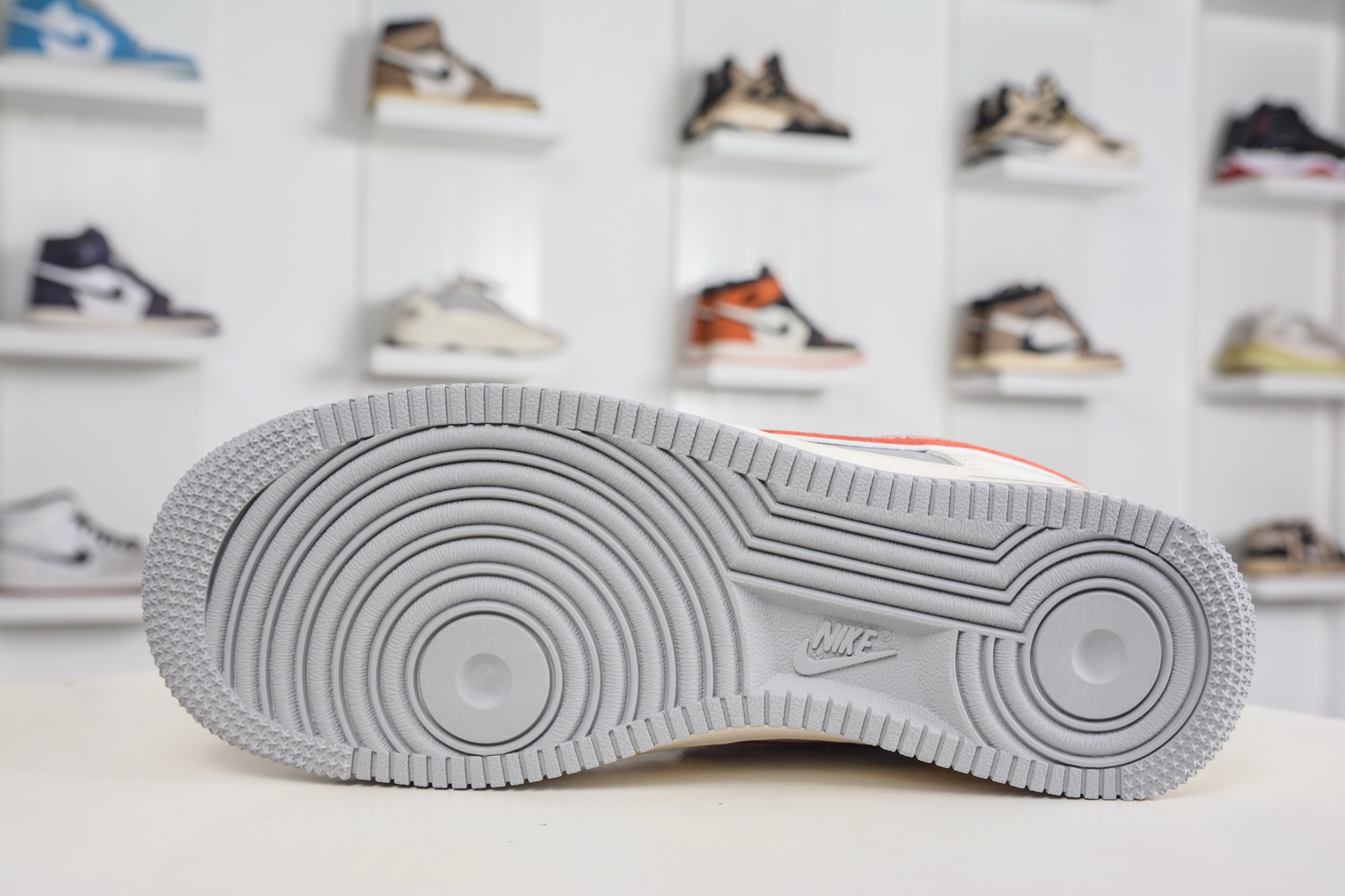 260 Nike Air Force 1 Low 07 x Louis VuittLV联名-米灰红拼接 JP8028-070