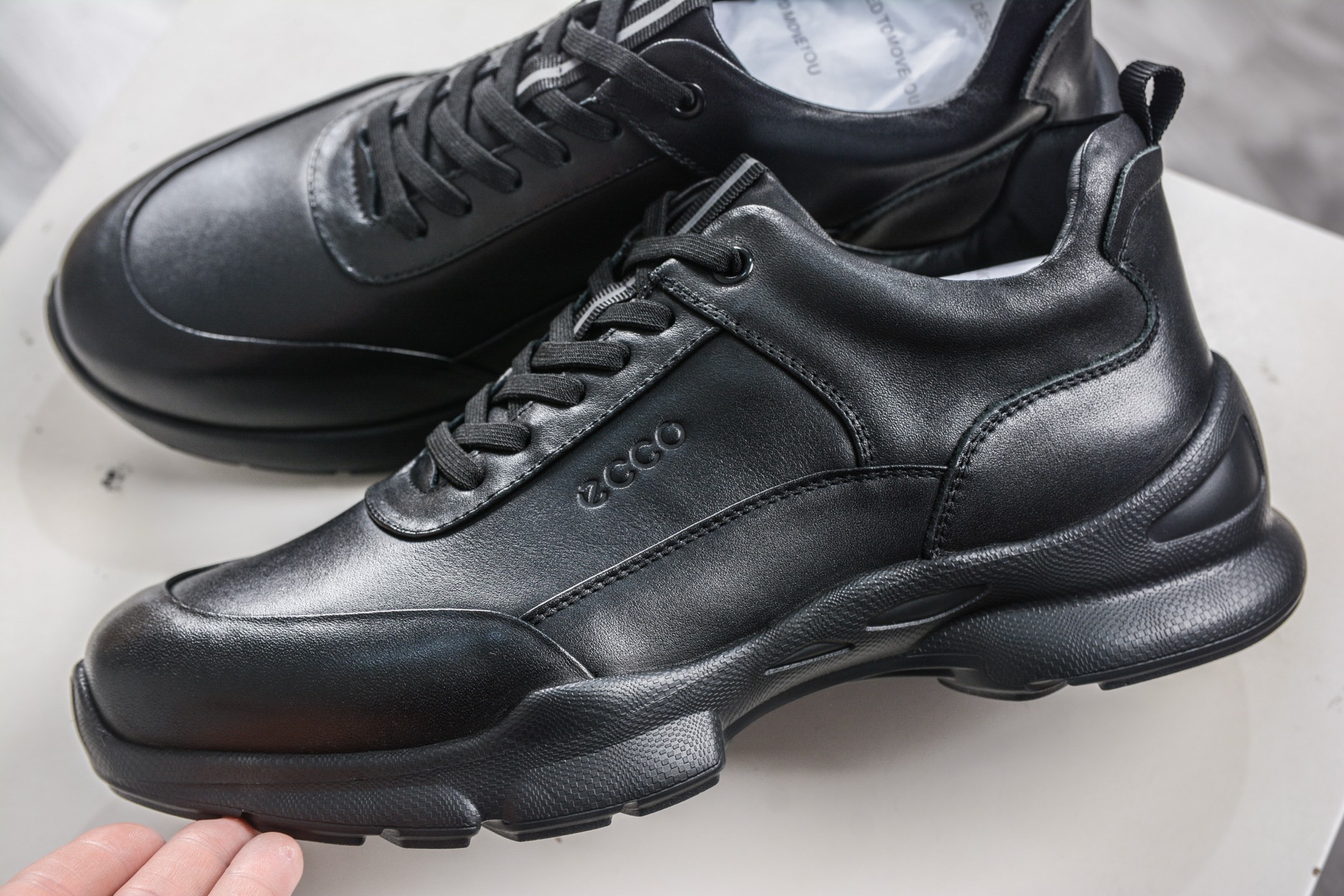 ECCO爱步运动鞋男透气轻便防滑缓震牛皮跑鞋健步BIOMC系列全新品质 甄选优质皮面搭配纺织装饰 882517-01001-Top High Quatity Cheap Sneakers Fashion Clothing Clothes Bags handbags Shoes of all Brand wholesale With The best Quality And Beautiful Price from China Factory Chinese suppliers wholesaler seller ECCO爱步运动鞋男透气轻便防滑缓震牛皮跑鞋健步BIOMC系列全新品质 甄选优质皮面搭配纺织装饰 882517-01001