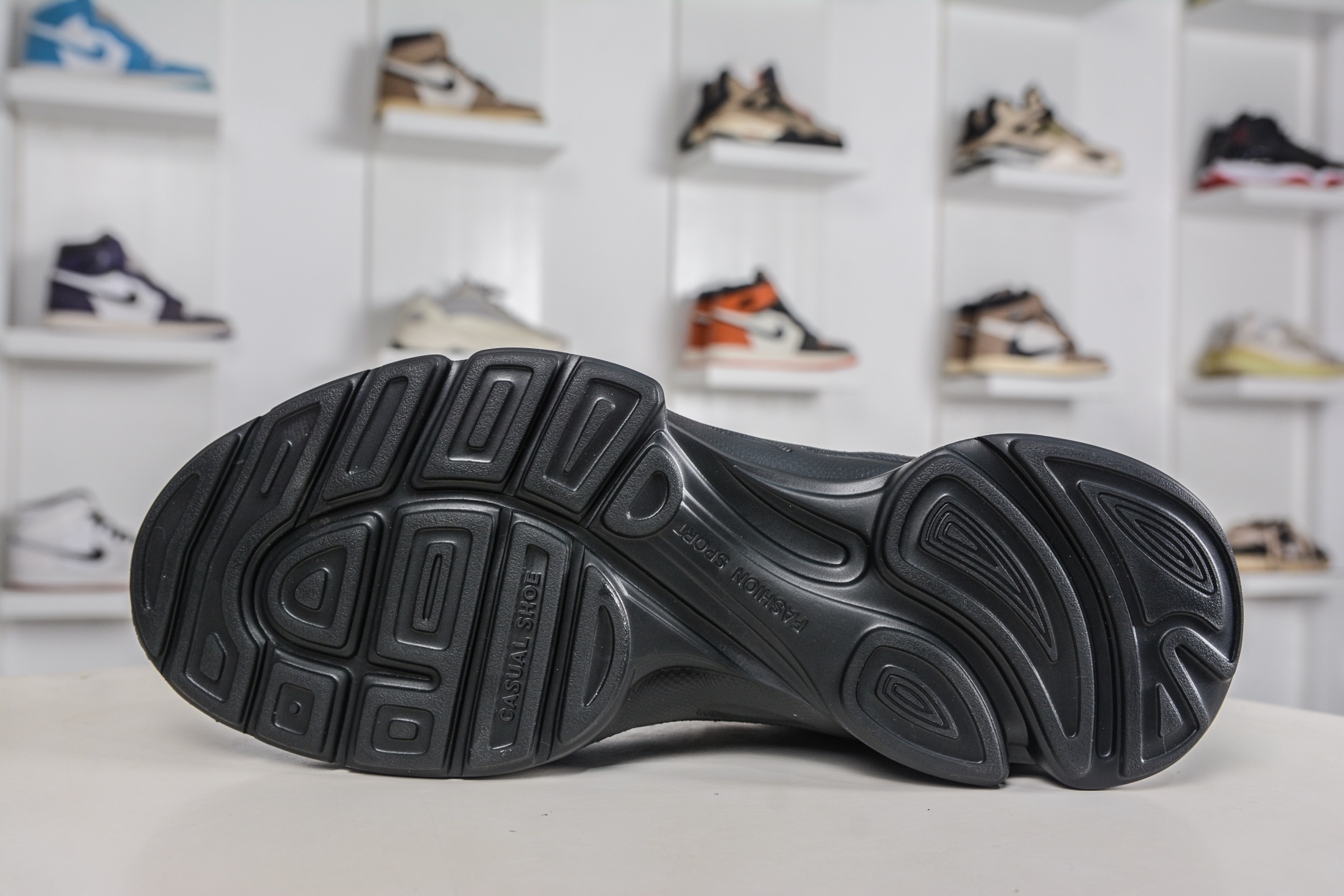 ECCO爱步运动鞋男透气轻便防滑缓震牛皮跑鞋健步BIOMC系列全新品质 甄选优质皮面搭配纺织装饰 882517-01001-Top High Quatity Cheap Sneakers Fashion Clothing Clothes Bags handbags Shoes of all Brand wholesale With The best Quality And Beautiful Price from China Factory Chinese suppliers wholesaler seller ECCO爱步运动鞋男透气轻便防滑缓震牛皮跑鞋健步BIOMC系列全新品质 甄选优质皮面搭配纺织装饰 882517-01001