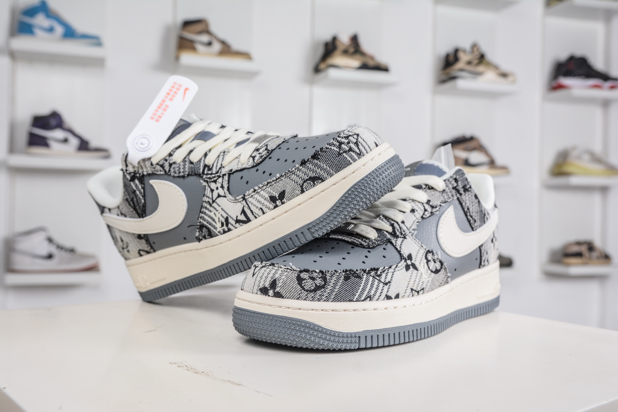 260 Nike Air Force 1 Low 07 x Louis Vuitton LV联名-水墨纹理牛仔布 XS1958-583-Chinese UA Cheap High Quatity Brand Clothes Bags handbags Sneakers wholesale wholesaler seller from China Factory suppliers Fashion Clothing Shoes best Quality Beautiful Price 260 Nike Air Force 1 Low 07 x Louis Vuitton LV联名-水墨纹理牛仔布 XS1958-583