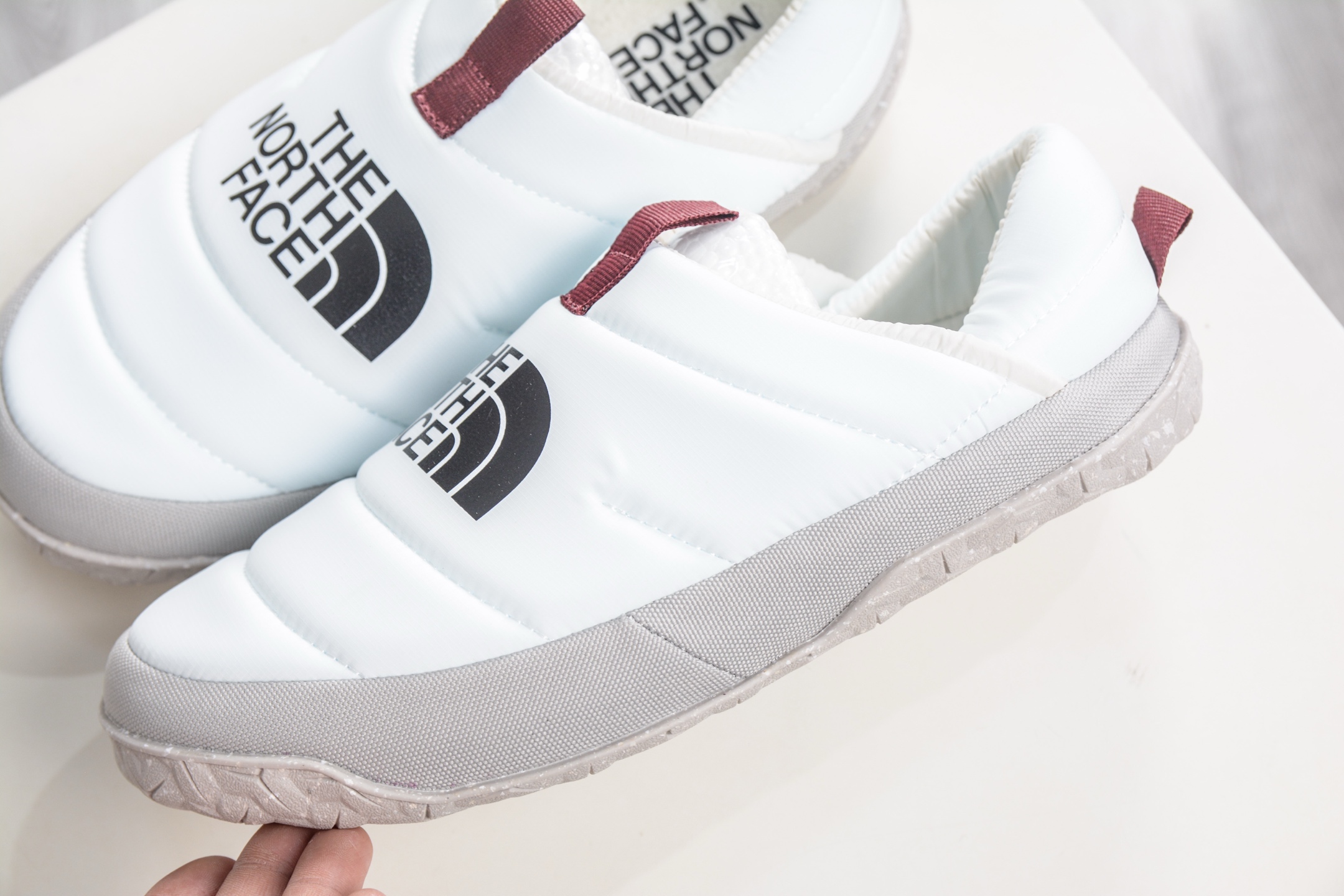 140 NUPTSE MULE 北面 休闲秋冬保暖绒毛 户外保暖棉鞋一脚穿懒人鞋 NFOA5G2BQ4C-080-Chinese UA Cheap High Quatity Brand Clothes Bags handbags Sneakers wholesale wholesaler seller from China Factory suppliers Fashion Clothing Shoes best Quality Beautiful Price 140 NUPTSE MULE 北面 休闲秋冬保暖绒毛 户外保暖棉鞋一脚穿懒人鞋 NFOA5G2BQ4C-080