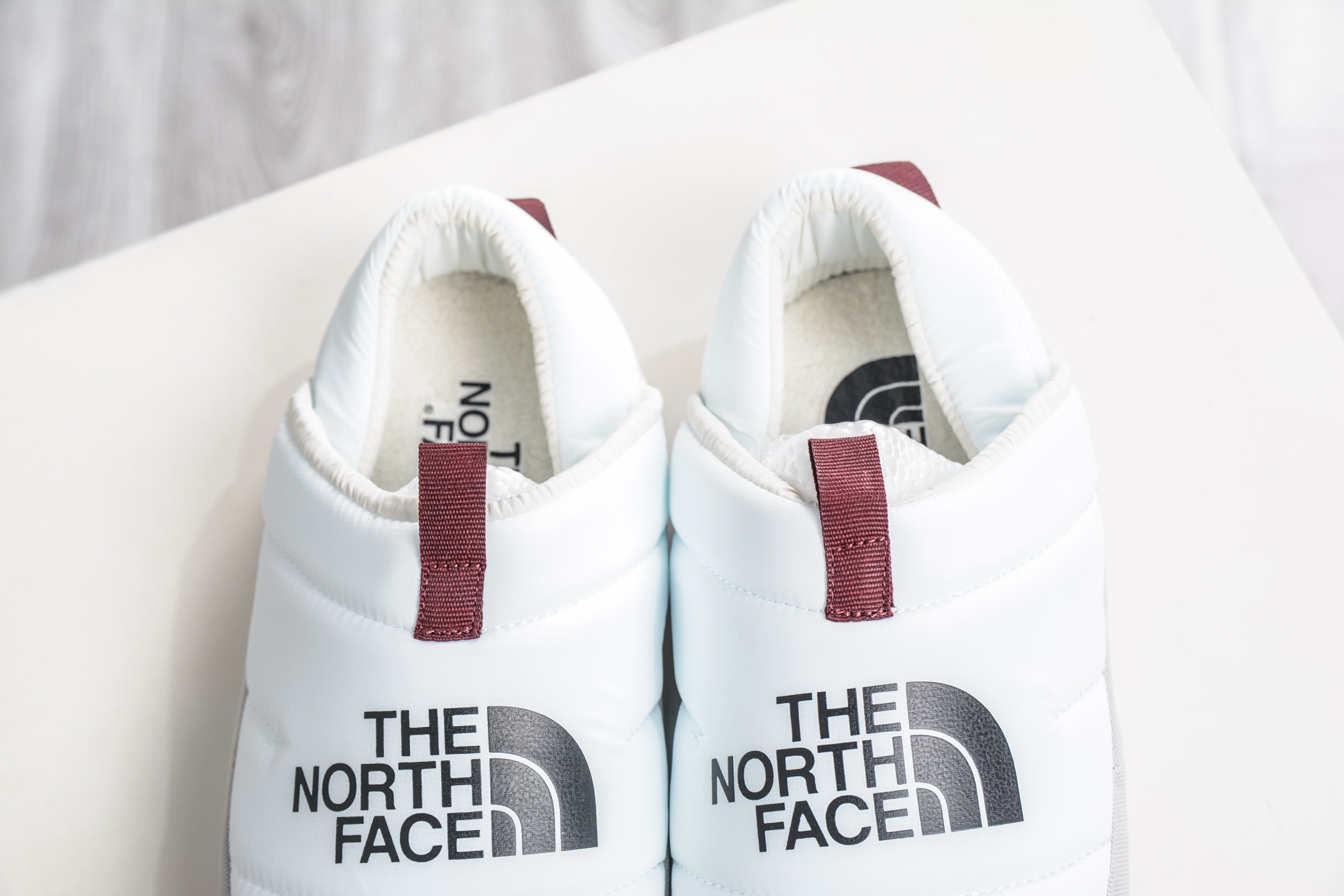 140 NUPTSE MULE 北面 休闲秋冬保暖绒毛 户外保暖棉鞋一脚穿懒人鞋 NFOA5G2BQ4C-080-Chinese UA Cheap High Quatity Brand Clothes Bags handbags Sneakers wholesale wholesaler seller from China Factory suppliers Fashion Clothing Shoes best Quality Beautiful Price 140 NUPTSE MULE 北面 休闲秋冬保暖绒毛 户外保暖棉鞋一脚穿懒人鞋 NFOA5G2BQ4C-080