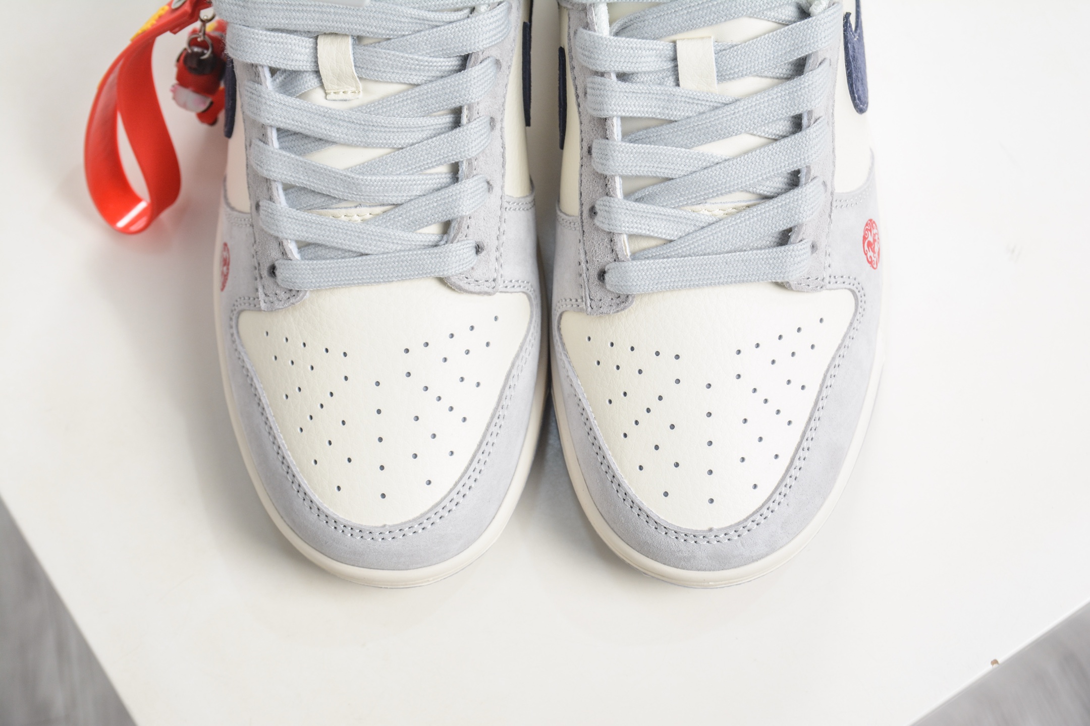 270 Nike SB Dunk Low 马年限定-米灰深蓝勾 FC1688-255