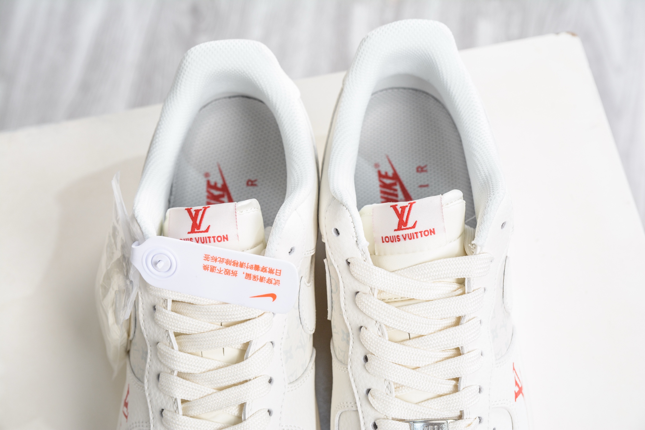 260 Nike Air Force 1 Low 07 x Louis Vuitton LV联名-白红 MM3399-801
