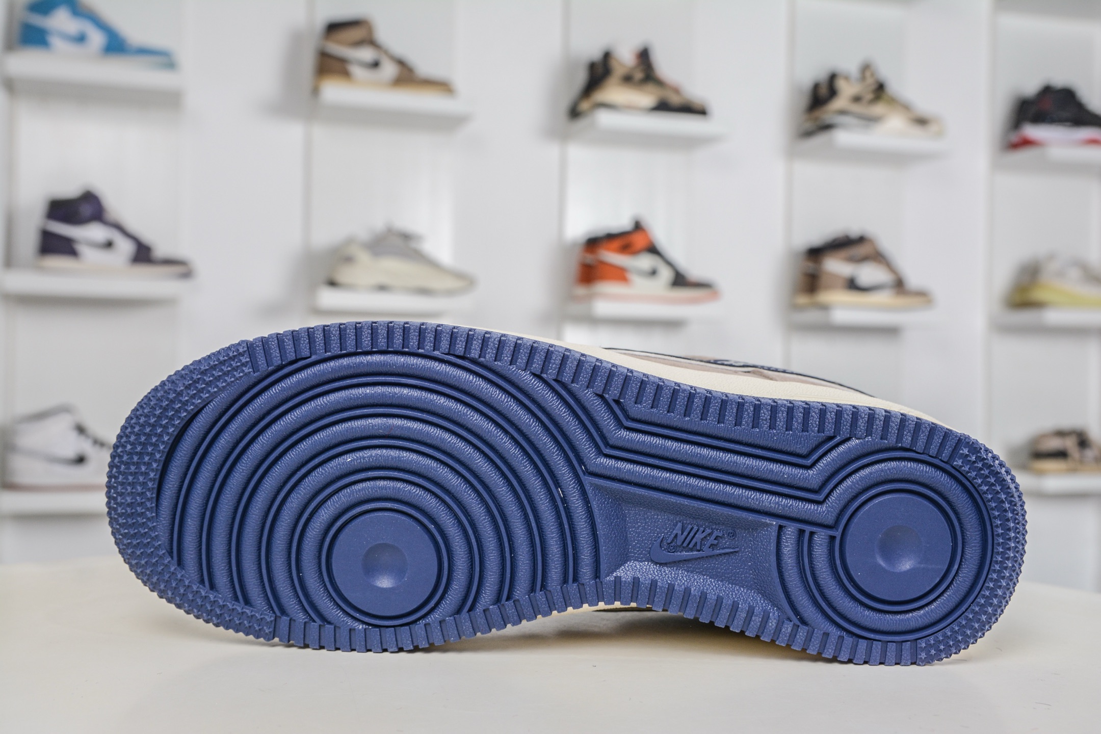 260 Nike Air Force 1 Low 07 x Louis Vuitton LV联名-灰蓝猪八 KL1688-004