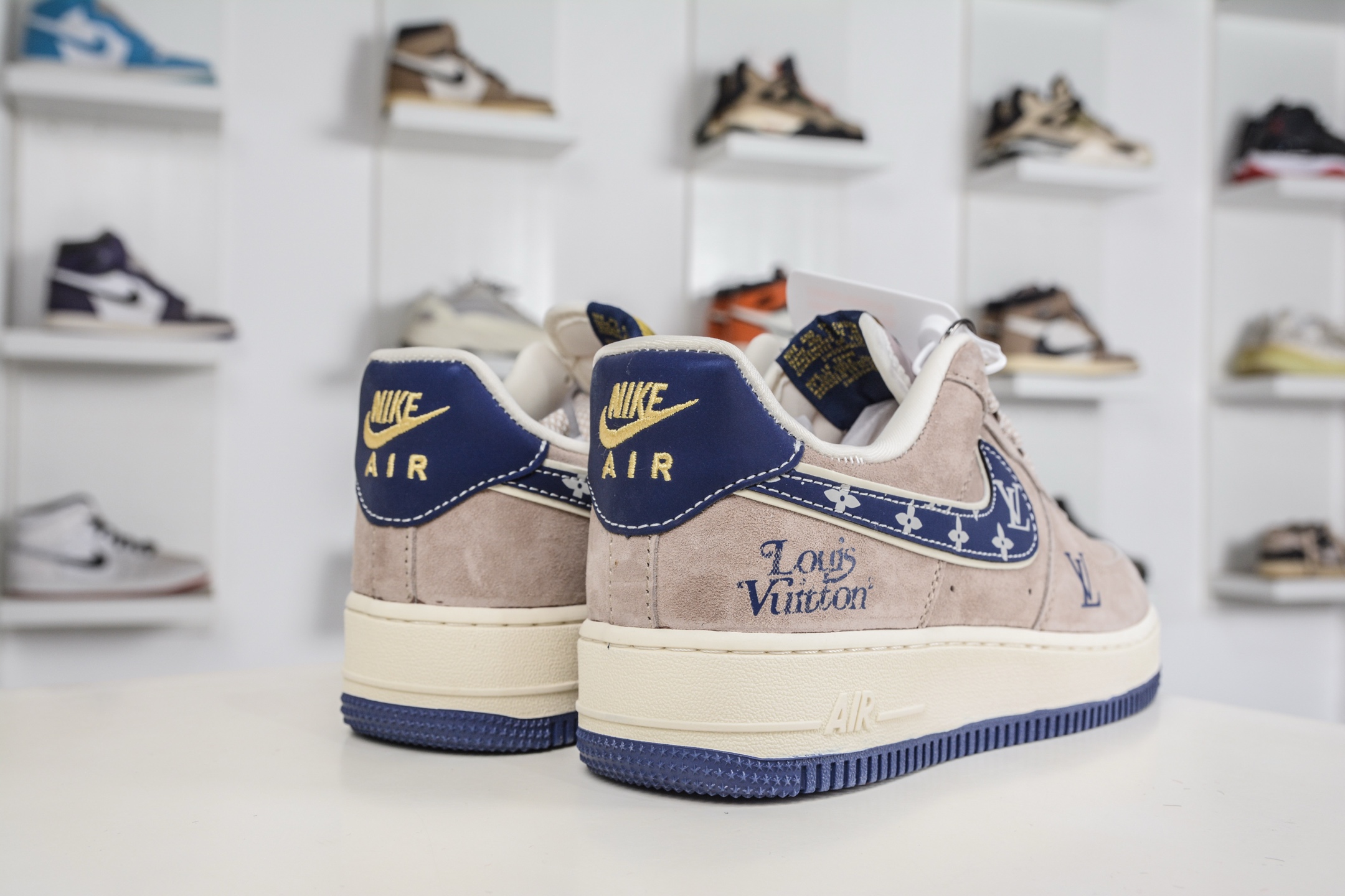 260 Nike Air Force 1 Low 07 x Louis Vuitton LV联名-灰蓝猪八 KL1688-004