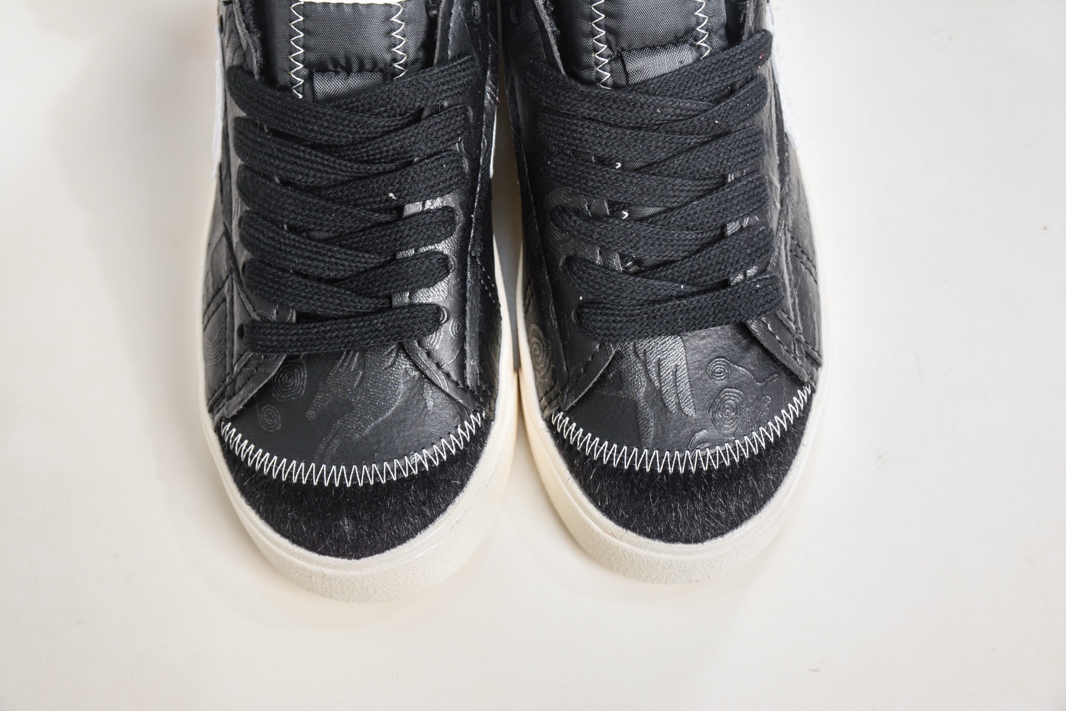 150 Nike Blazer Low ‘77 Jumbo 定制开拓者 马年联名 全新焕新升级经典 Blazer 鞋款 MN2026-001-Chinese UA Cheap High Quatity Brand Clothes Bags handbags Sneakers wholesale wholesaler seller from China Factory suppliers Fashion Clothing Shoes best Quality Beautiful Price 150 Nike Blazer Low ‘77 Jumbo 定制开拓者 马年联名 全新焕新升级经典 Blazer 鞋款 MN2026-001