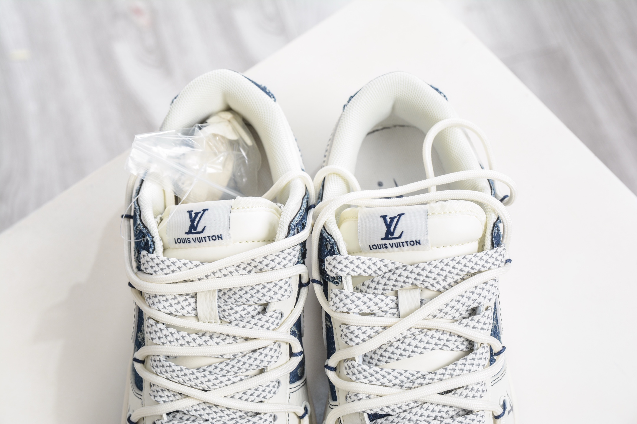 290 Nike SB Dunk Low x Louis Vuitton x Supreme SUPLV联名-白蓝帆布绑带 YX5066-397-Chinese UA Cheap High Quatity Brand Clothes Bags handbags Sneakers wholesale wholesaler seller from China Factory suppliers Fashion Clothing Shoes best Quality Beautiful Price 290 Nike SB Dunk Low x Louis Vuitton x Supreme SUPLV联名-白蓝帆布绑带 YX5066-397