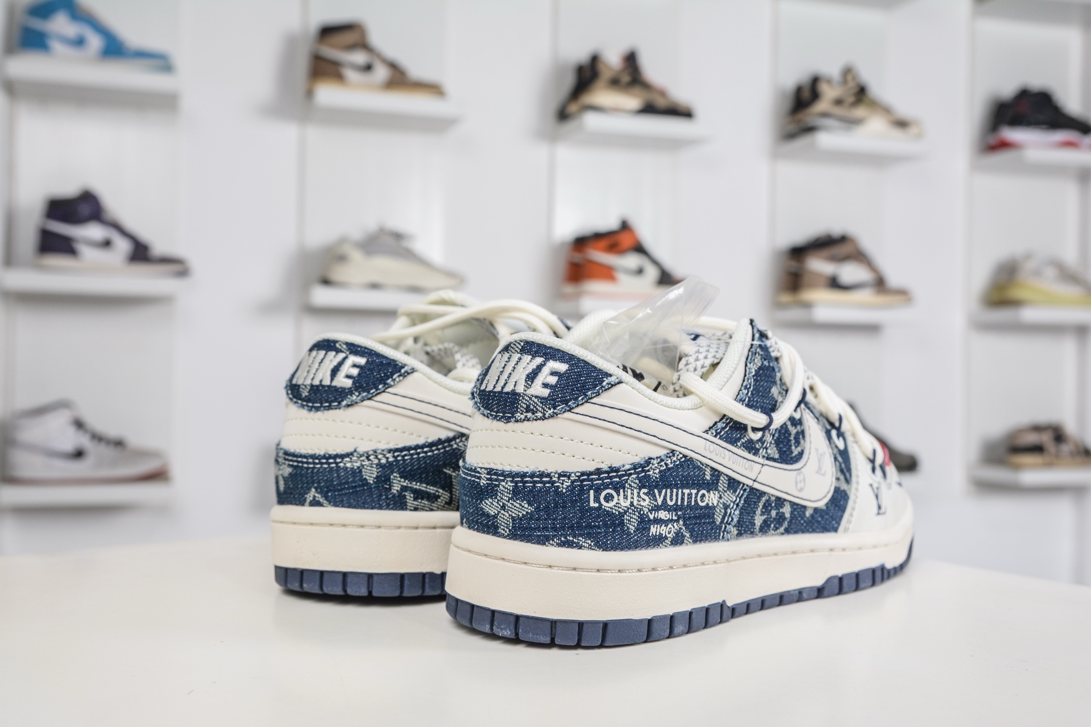 290 Nike SB Dunk Low x Louis Vuitton x Supreme SUPLV联名-白蓝帆布绑带 YX5066-397-Chinese UA Cheap High Quatity Brand Clothes Bags handbags Sneakers wholesale wholesaler seller from China Factory suppliers Fashion Clothing Shoes best Quality Beautiful Price 290 Nike SB Dunk Low x Louis Vuitton x Supreme SUPLV联名-白蓝帆布绑带 YX5066-397