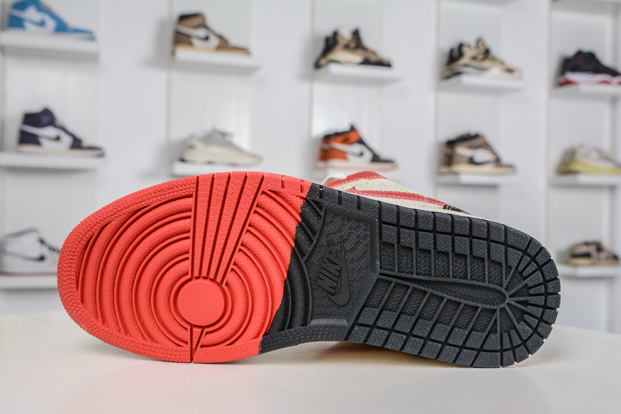 270 Nike Air Jordan 1 Low 马年限定 白黑红 定制配色 QL1988-004-Chinese UA Cheap High Quatity Brand Clothes Bags handbags Sneakers wholesale wholesaler seller from China Factory suppliers Fashion Clothing Shoes best Quality Beautiful Price 270 Nike Air Jordan 1 Low 马年限定 白黑红 定制配色 QL1988-004