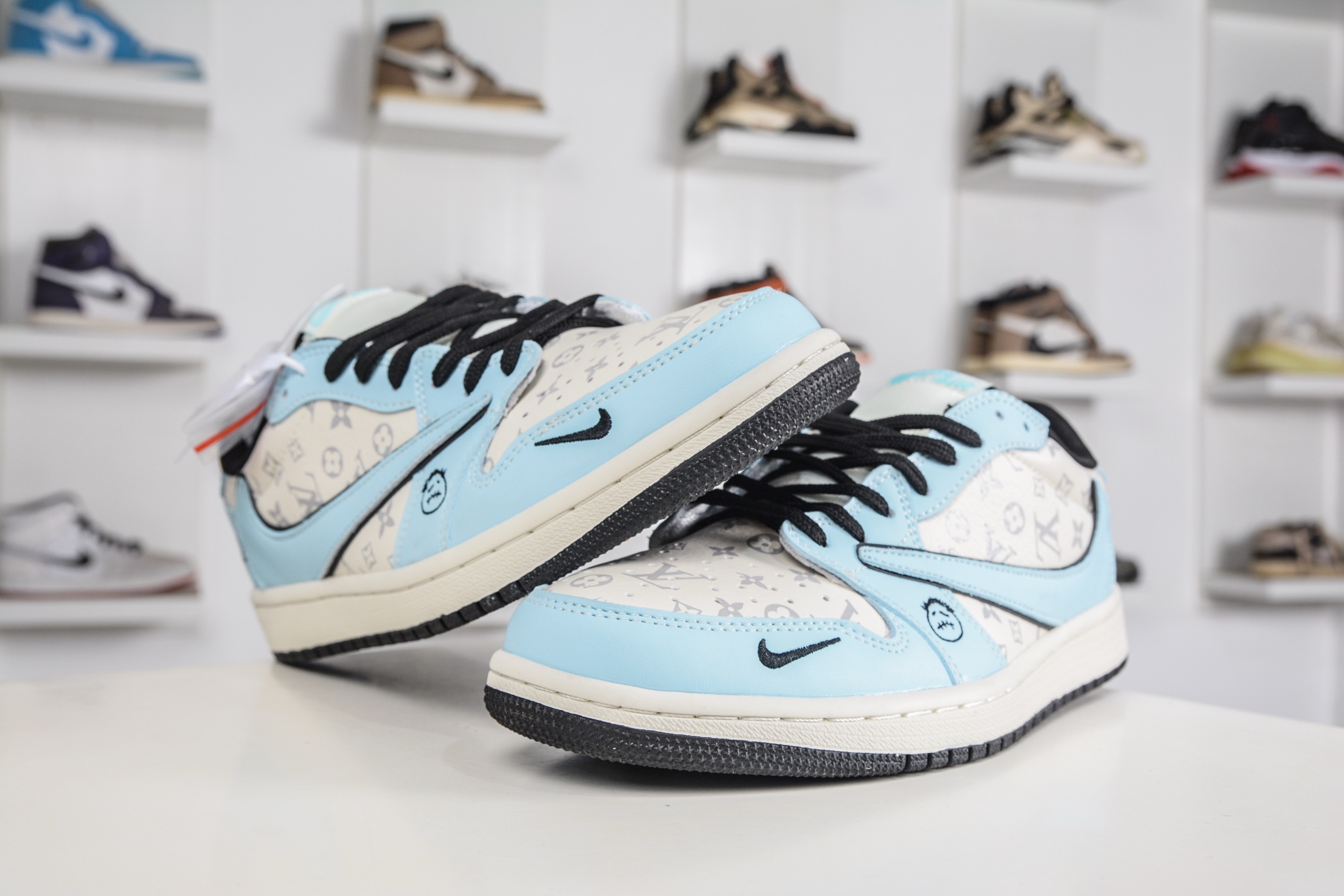 270 TS x Air Jordan x Louis Vuitton AJ1 Low 倒钩低帮LV联名-北卡蓝 LD2028-070