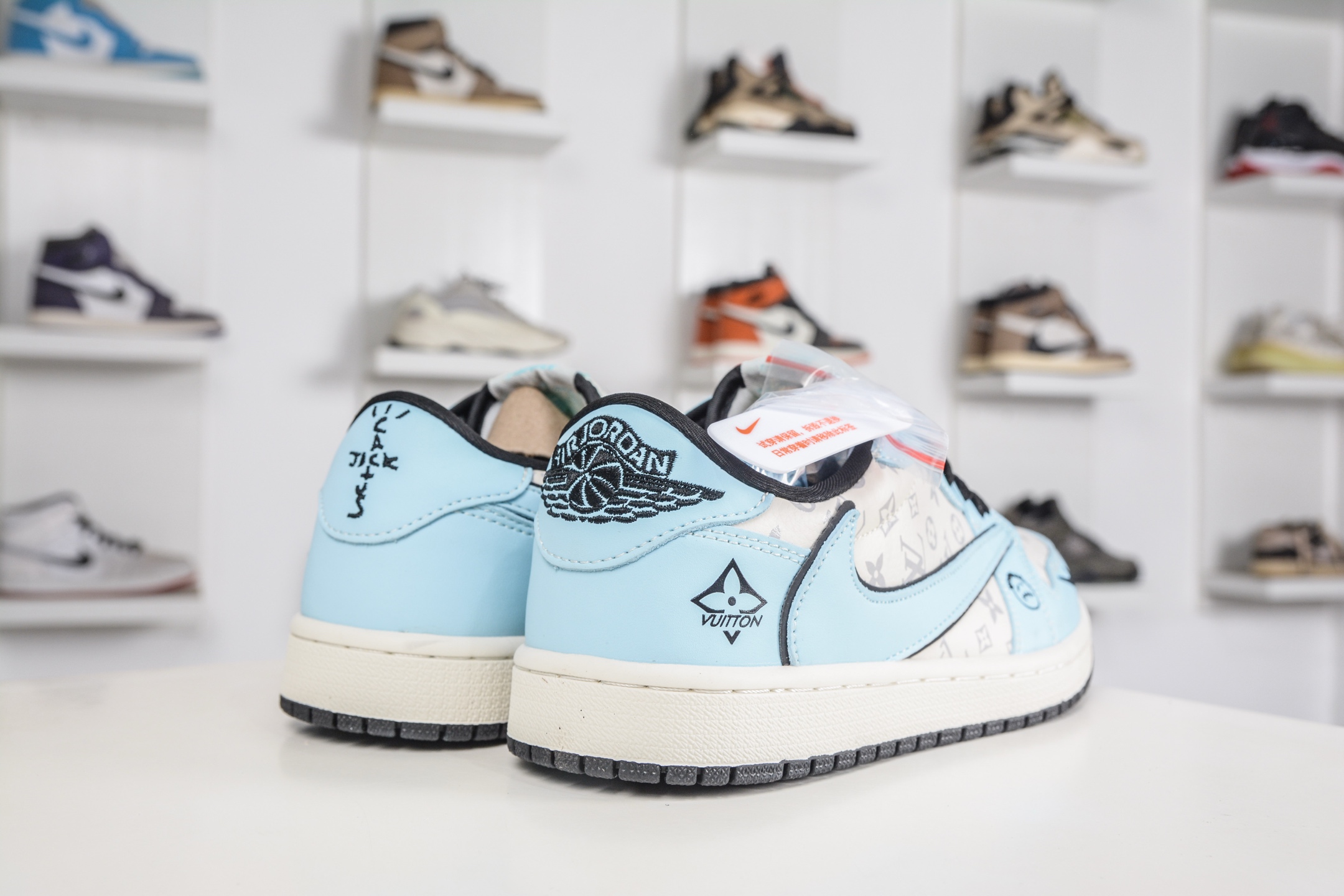 270 TS x Air Jordan x Louis Vuitton AJ1 Low 倒钩低帮LV联名-北卡蓝 LD2028-070