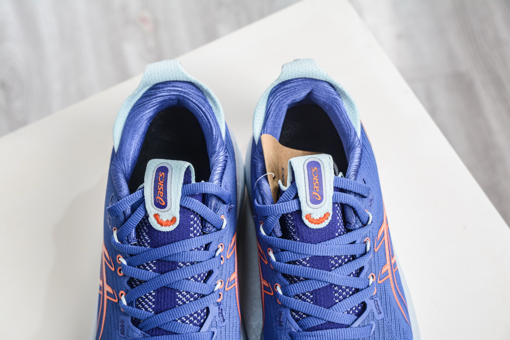 190 Asics GEL-Nimbus 28 亚瑟士缓震跑鞋 1011C127-401-Chinese UA Cheap High Quatity Brand Clothes Bags handbags Sneakers wholesale wholesaler seller from China Factory suppliers Fashion Clothing Shoes best Quality Beautiful Price 190 Asics GEL-Nimbus 28 亚瑟士缓震跑鞋 1011C127-401