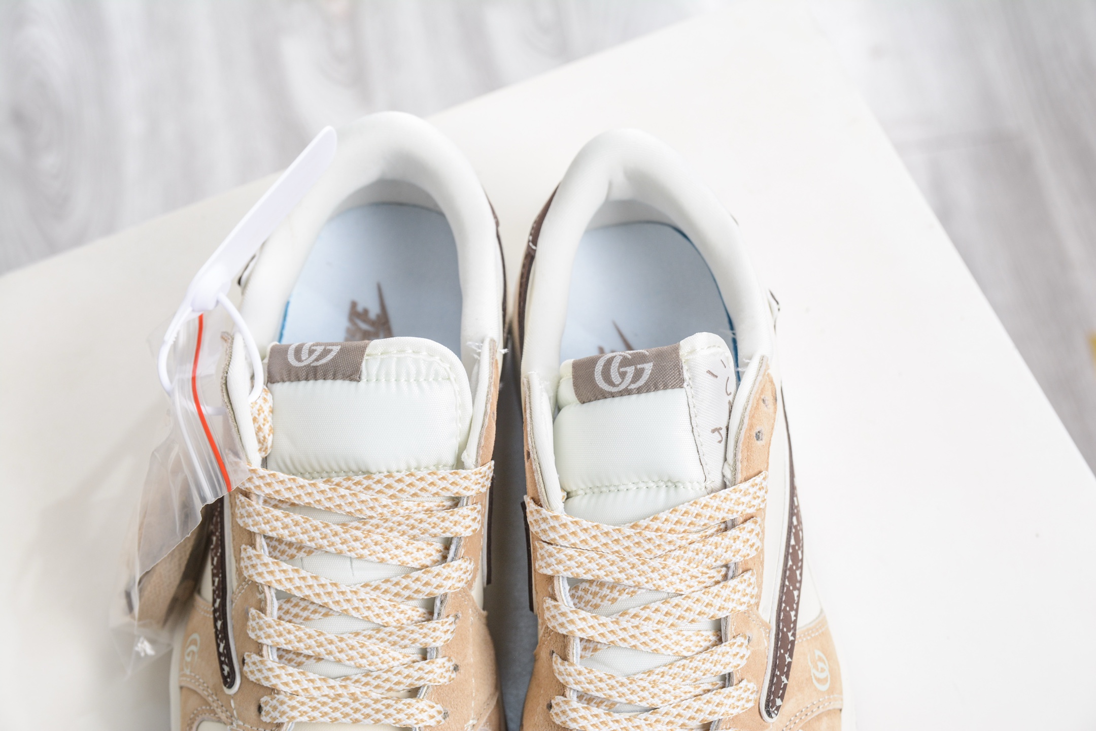 270 TS x Air Jordan x GUCCI AJ1 Low 倒钩低帮联名古驰-米棕 LD2028-075