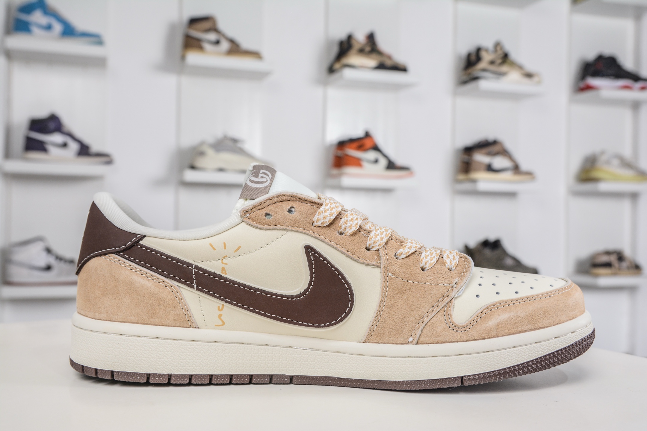 270 TS x Air Jordan x GUCCI AJ1 Low 倒钩低帮联名古驰-米棕 LD2028-075