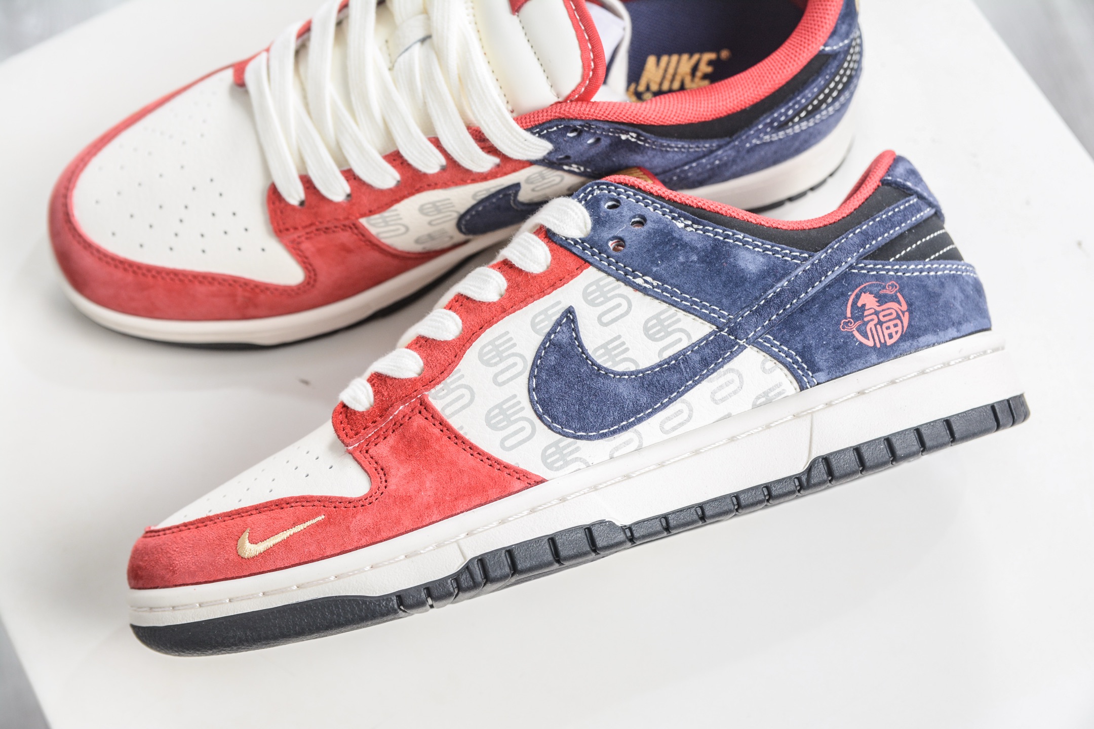 Nike SB Dunk Low 马年限定联名-米白红藏青 HG0026-011-Top High Quatity Cheap Sneakers Fashion Clothing Clothes Bags handbags Shoes of all Brand wholesale With The best Quality And Beautiful Price from China Factory Chinese suppliers wholesaler seller Nike SB Dunk Low 马年限定联名-米白红藏青 HG0026-011