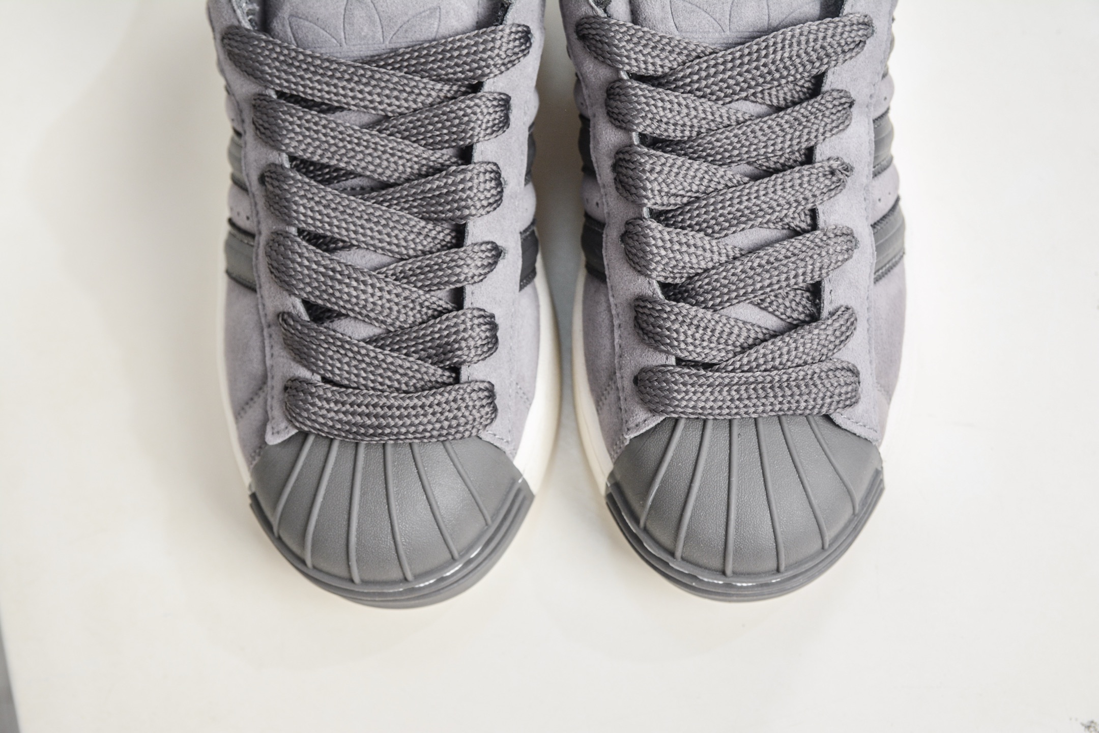 Adidas Superstar 2 ST 面包鞋 3.0贝壳头低帮休闲板鞋 KI3564-Top High Quatity Cheap Sneakers Fashion Clothing Clothes Bags handbags Shoes of all Brand wholesale With The best Quality And Beautiful Price from China Factory Chinese suppliers wholesaler seller Adidas Superstar 2 ST 面包鞋 3.0贝壳头低帮休闲板鞋 KI3564