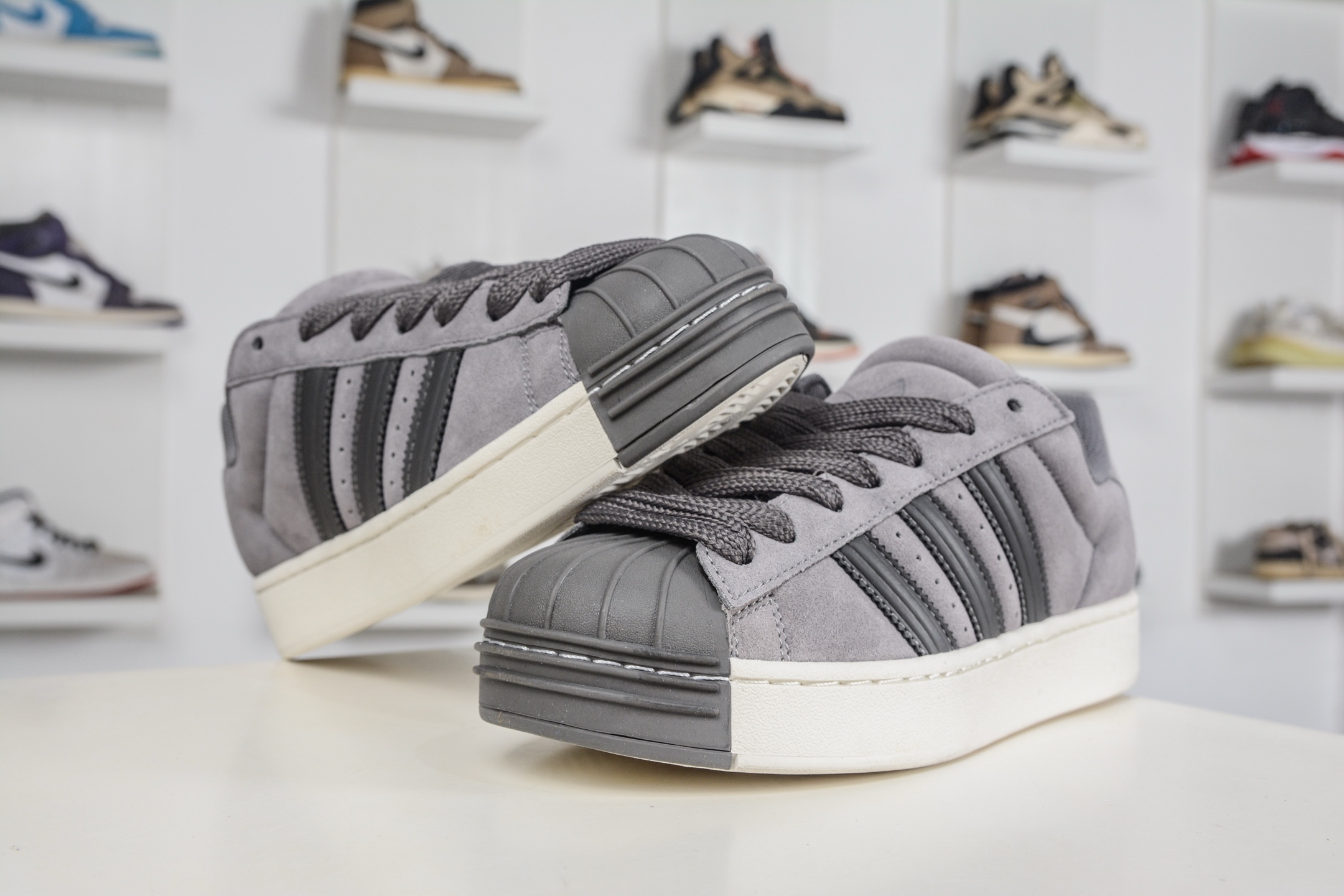 Adidas Superstar 2 ST 面包鞋 3.0贝壳头低帮休闲板鞋 KI3564-Top High Quatity Cheap Sneakers Fashion Clothing Clothes Bags handbags Shoes of all Brand wholesale With The best Quality And Beautiful Price from China Factory Chinese suppliers wholesaler seller Adidas Superstar 2 ST 面包鞋 3.0贝壳头低帮休闲板鞋 KI3564
