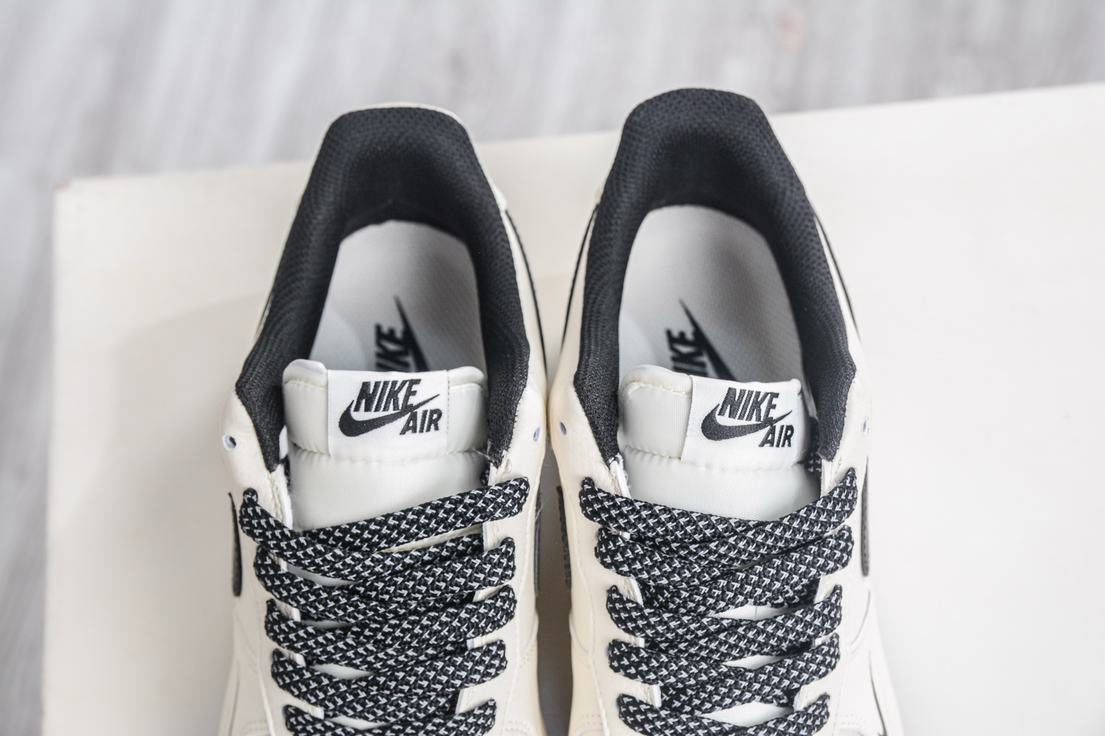 Nike Air Force 1 Low 07 米白黑 JP8028-073