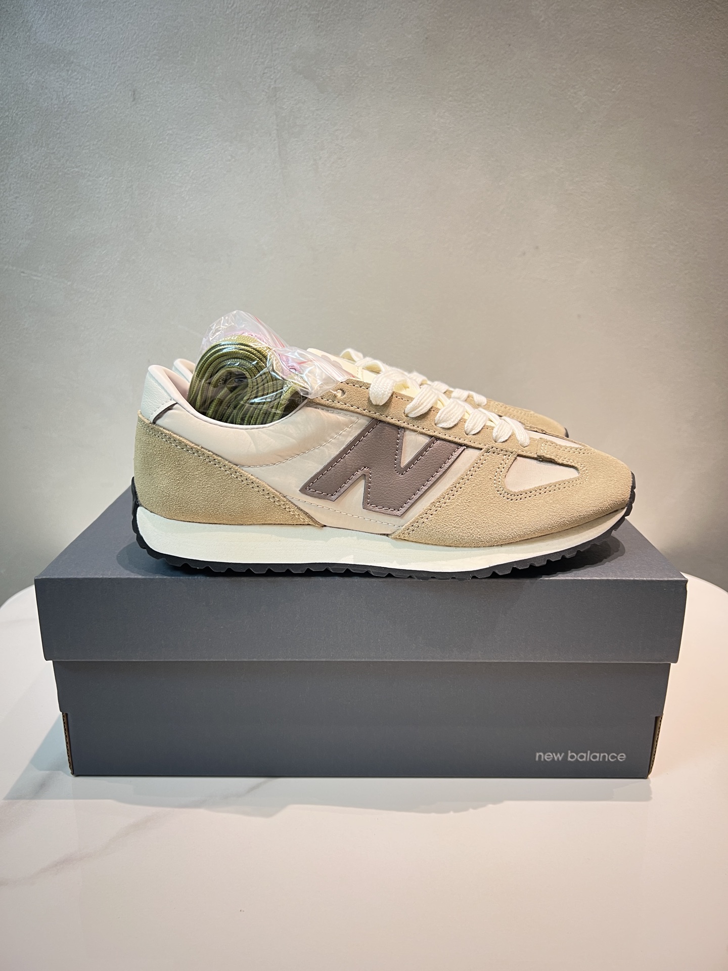 NO:279802,Spot, New Balance NB 471 series, fabric cow layering leather, retro and fashionable, anti-slip, wear-resistant, low top, lifestyle casual shoes size: 36-45 with half size,19860909档口现货,New Balance NB 471系列 织物牛剖层革 复古时尚 防滑耐磨低帮 生活休闲鞋尺码:36-45带半码,,Men's shoes