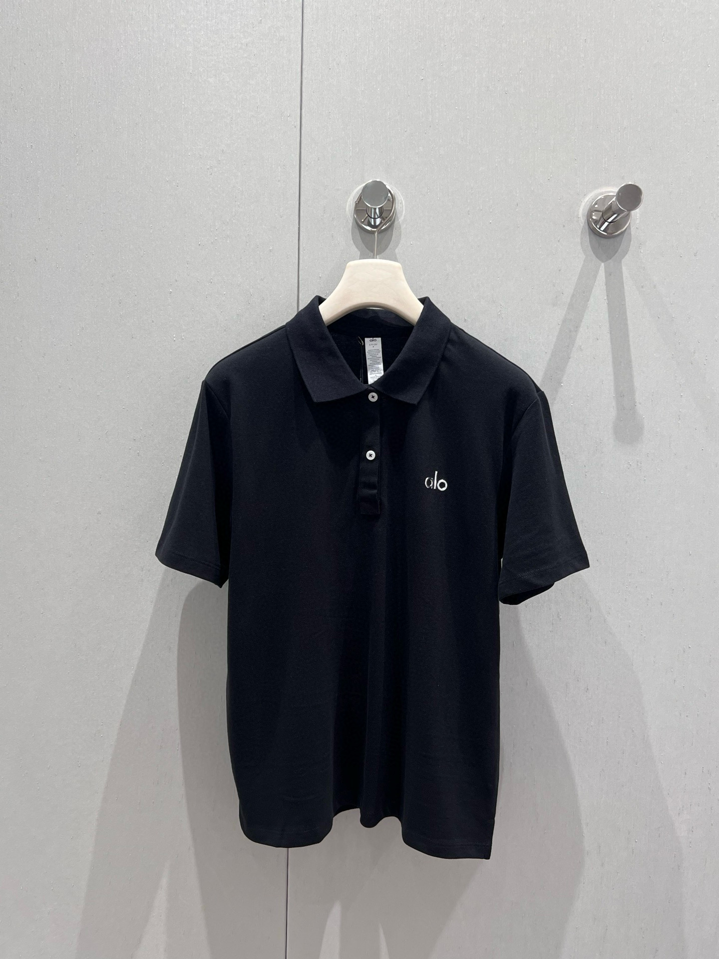 NO:426688,Supports replacement of Alo 25Ss spring and summer new polo shirt, skirt and trousers sports suit | Exclusive high-end production!  This set is not only suitable for sports, but also has a strong aura when wearing it every day. Just wear sunglasses, sandals or sports shoes to create a summer chill feeling. It is highly recommended to sisters who like simple sports style. If you close your eyes and never regret it, your aura will be fully opened!  S/M/L, sandals, sneakers, skirts, alexander wang19860909支持换款Alo 25Ss春夏新款 polo衫裙裤运动套装丨独家高版出品！这套不仅适合运动,日常穿也超有气场,随便搭个墨镜、凉鞋或者运动鞋,就能凹出夏日chill感 强烈推荐给喜欢简约运动风的姐妹们,闭眼入绝不后悔～气场全开了有木有！现货发售S/M/L,,sandals,sneakers,skirts,alexander wang,Women's clothing