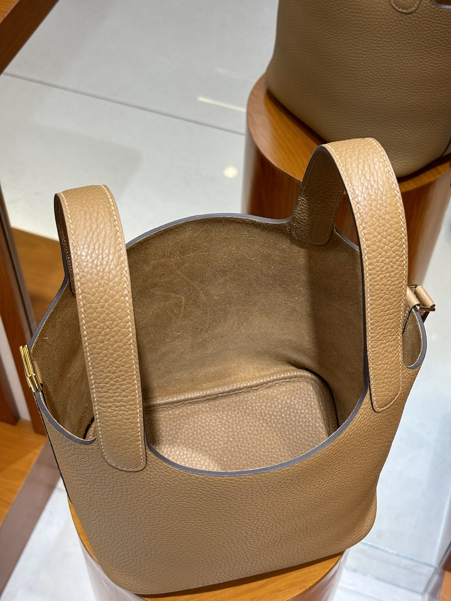 Hermes Style Leather Bag Lookbook Reference image 2
