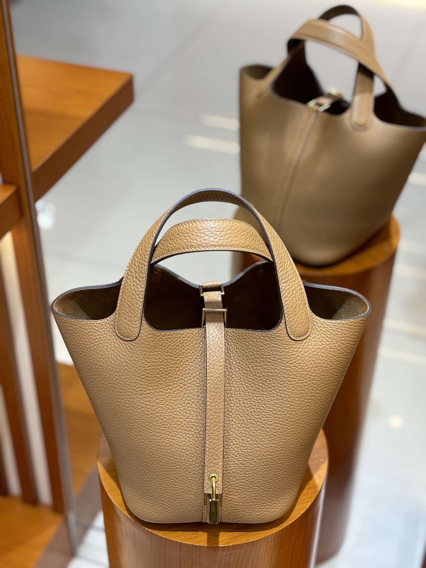 Hermes Style Leather Bag Lookbook Reference image 1