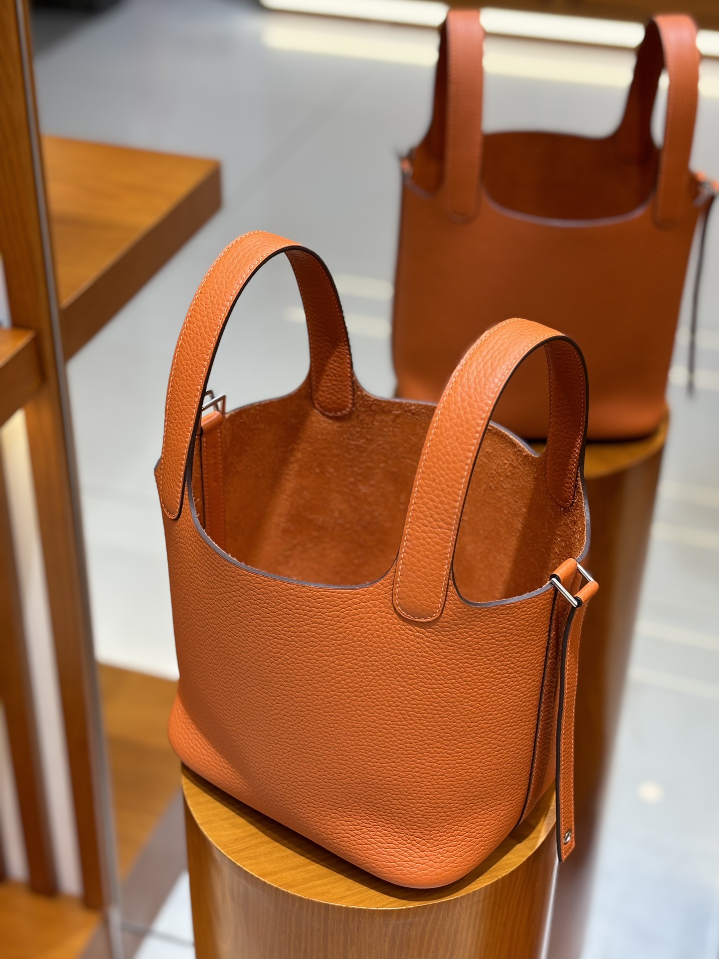 Hermes Style Leather Bag Lookbook Reference image 2