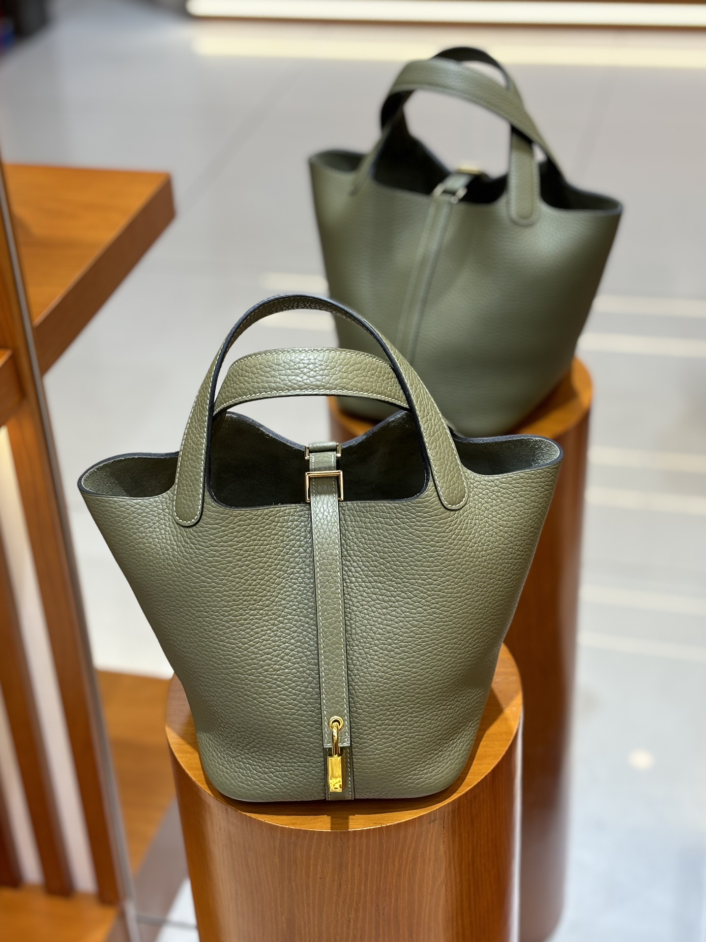 Hermes Style Green Leather Bag Lookbook Reference image 1