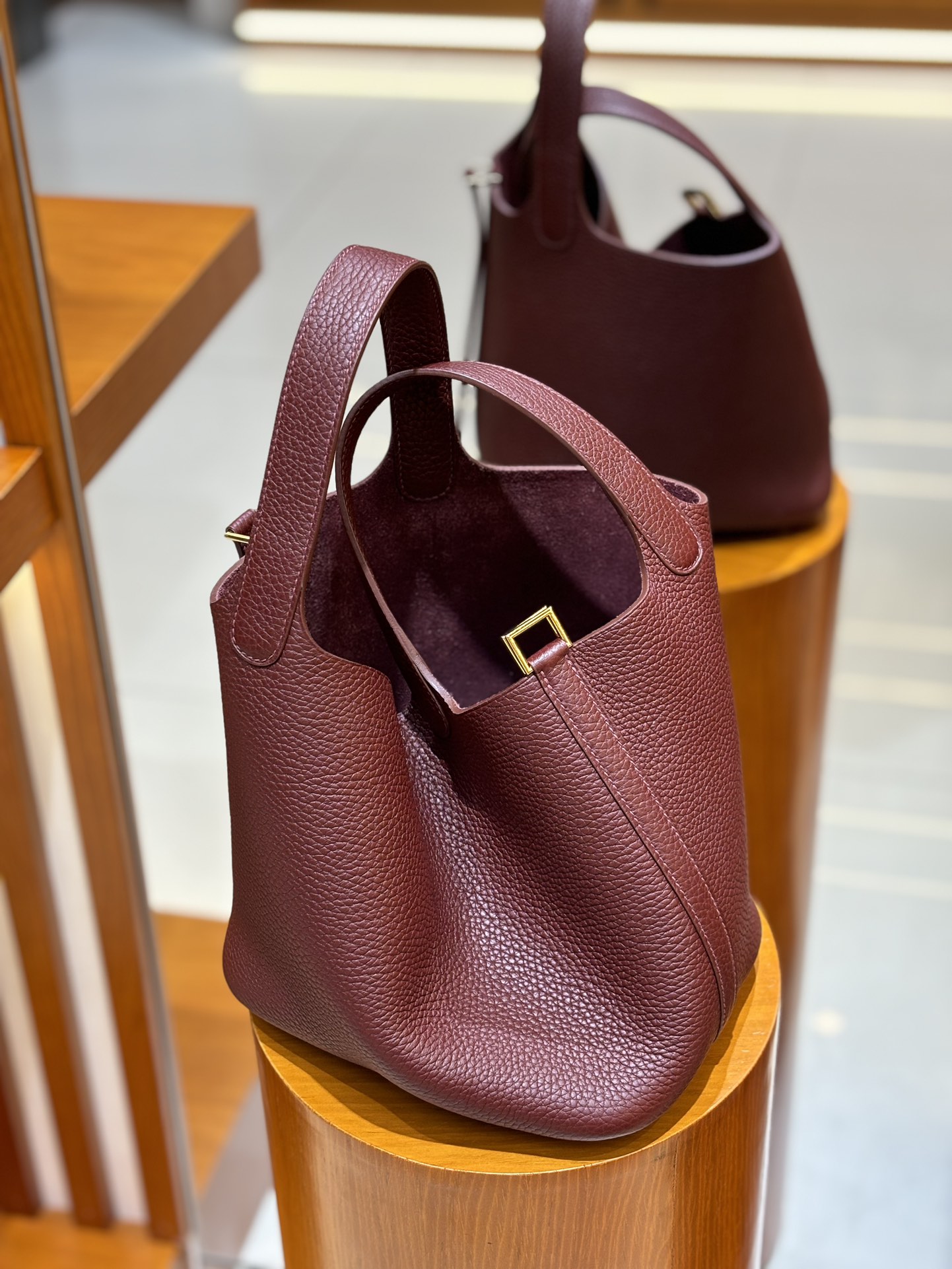 Hermes Style Red Leather Bag Lookbook Reference image 2