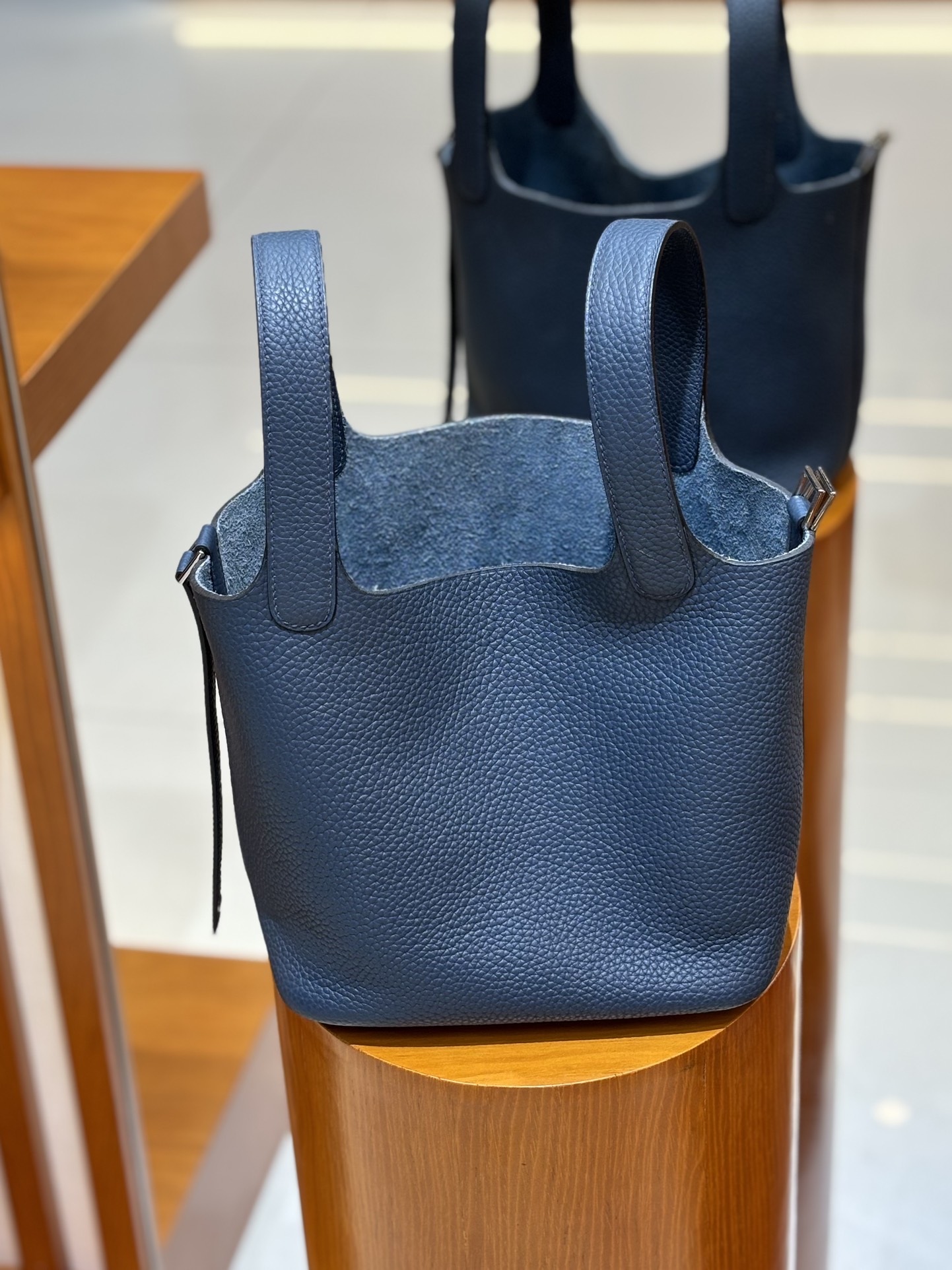 Hermes Style Blue Leather Bag Lookbook Reference image 2