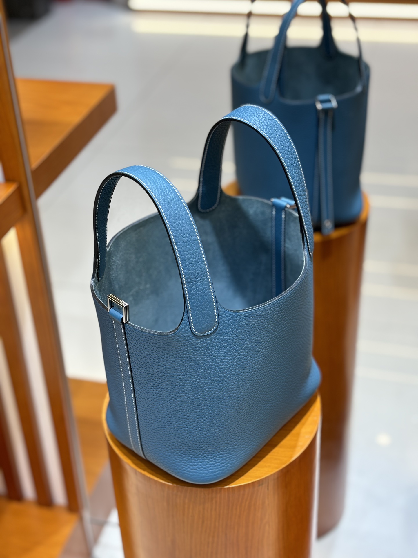 Hermes Style Blue Leather Bag Lookbook Reference image 2