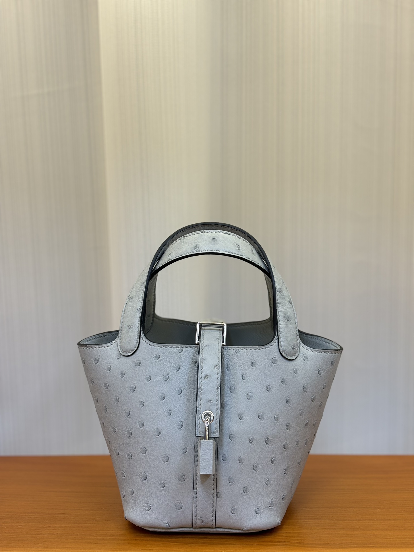 Hermès Hermes practical bucket bag high-end rare leather vegetable basket 1️⃣4️⃣CM ostrich leather all available colors