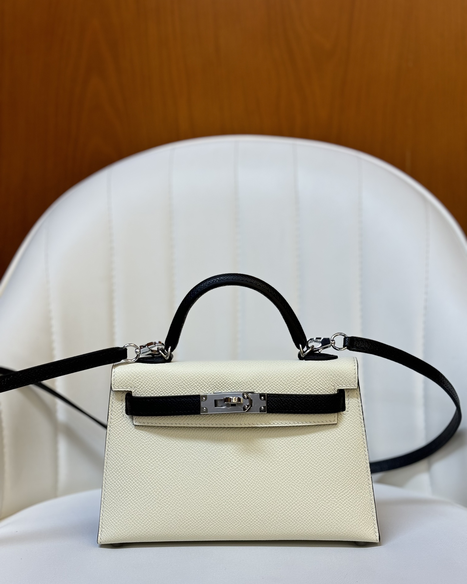 Hermès Double color matching