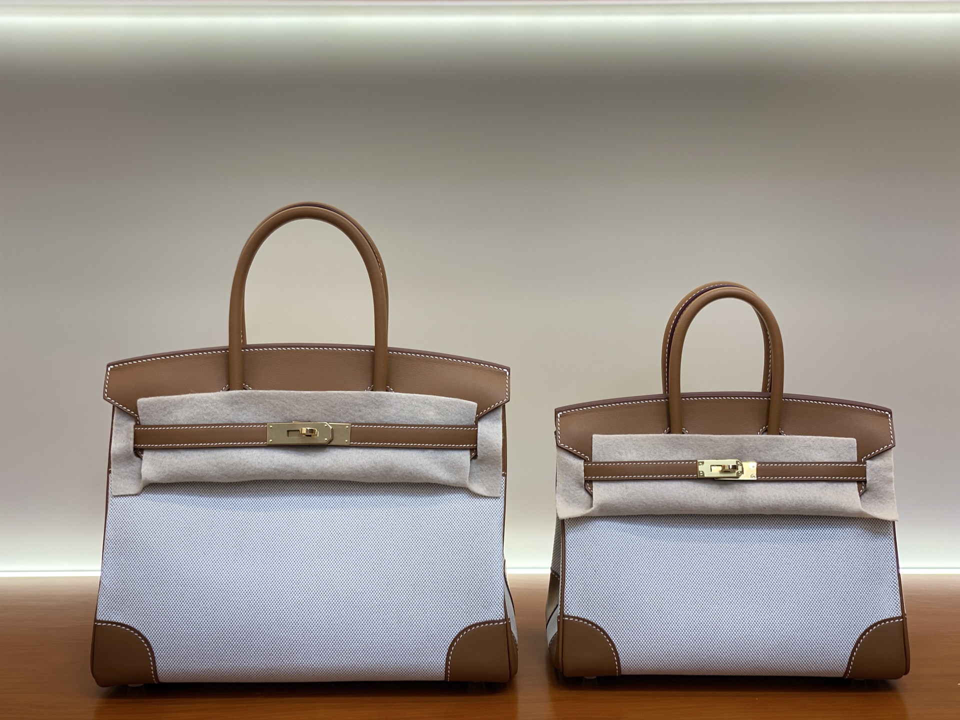 Birkin Style Swift Leather & Canvas Handbag - 25/30cm, Multiple Colors 3 i1746681743825 8471 0 3