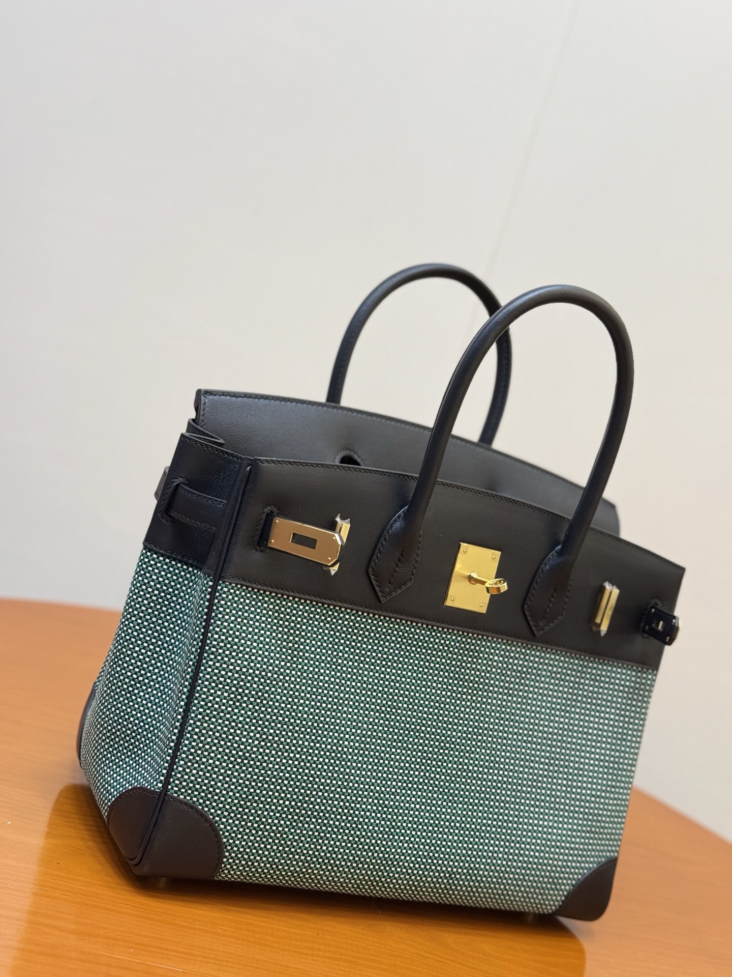 Birkin 30cm Mint Green Waffle Canvas & Swift Leather Gold Hardware Bag 3 i1753330320778 6184 0 3