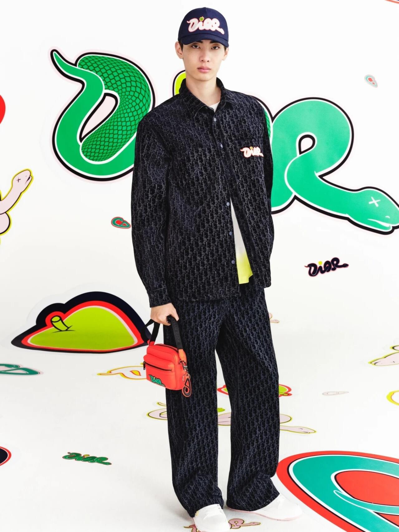 DIOR/迪奥 蛇年限定牛仔外套 上身效果#