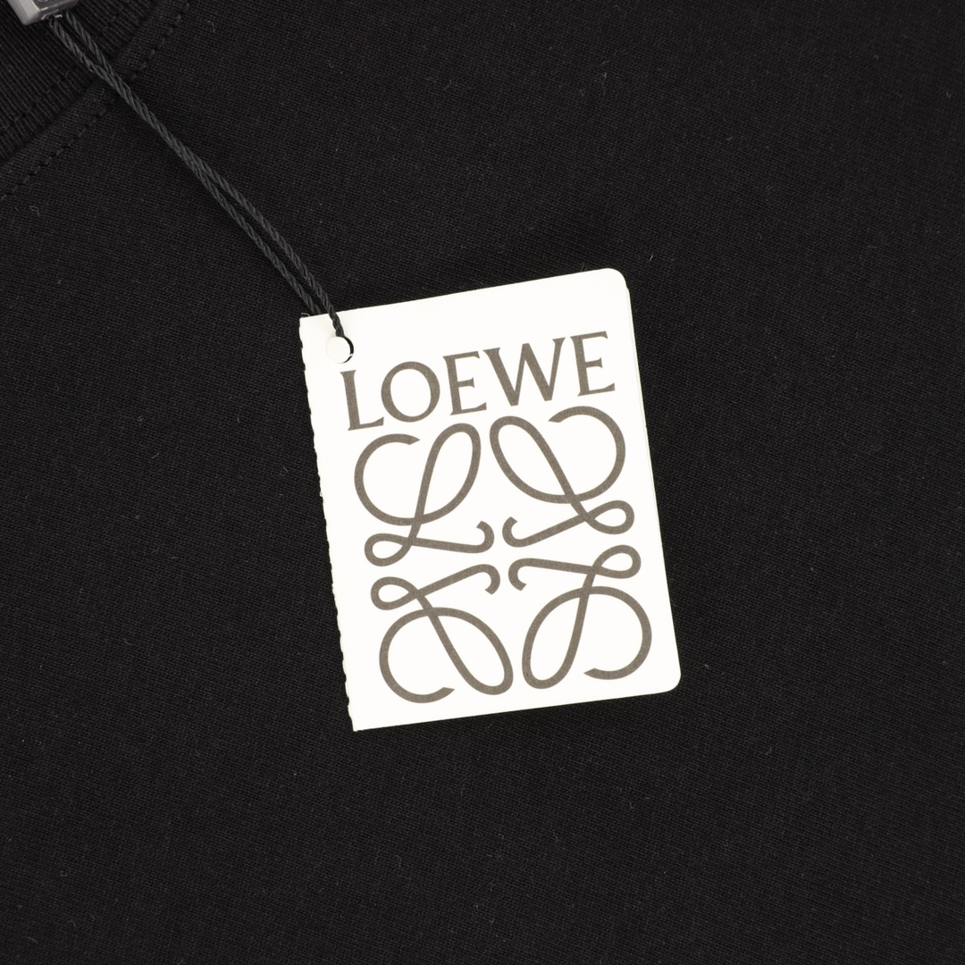 💰95
LOEWE/罗意威 双层口袋刺绣短袖
尺码：S-L