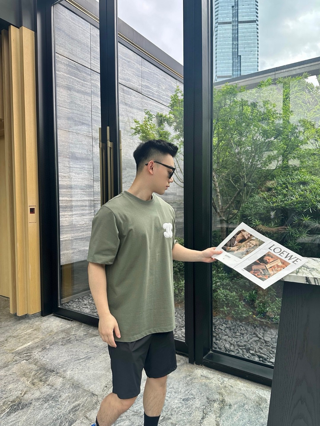 CHANEL /香奈儿 小香军绿色双CC大loog毛巾绣短袖T恤 上身效果#