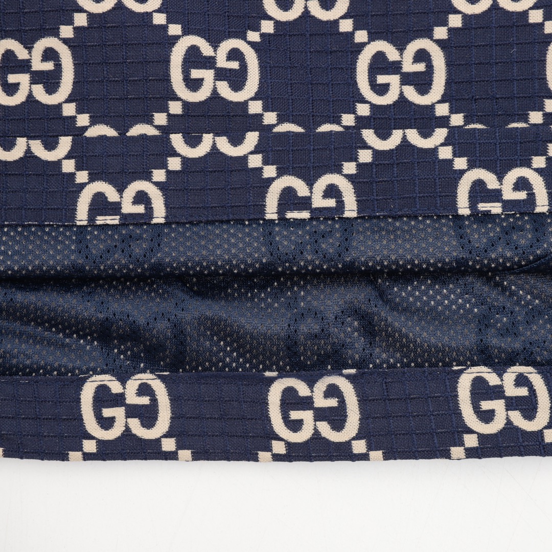 💰140
GUCCI/古驰 蓝色双GG提抽绳松紧腰短裤
Size：XS-L